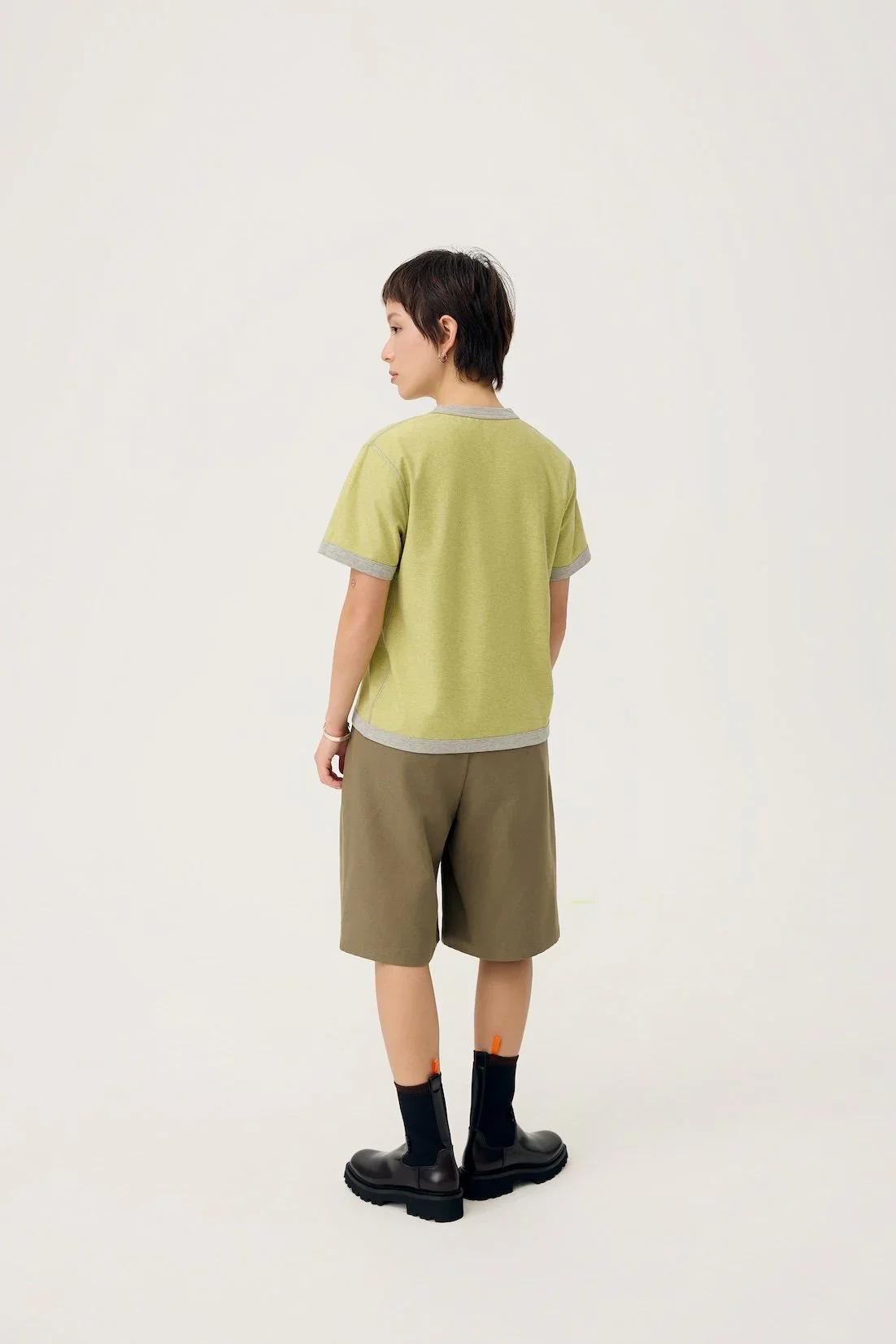 3EIGHTH | Everyday Reversible Tee In Zinc Grey & Lemon Fizz - Image 9