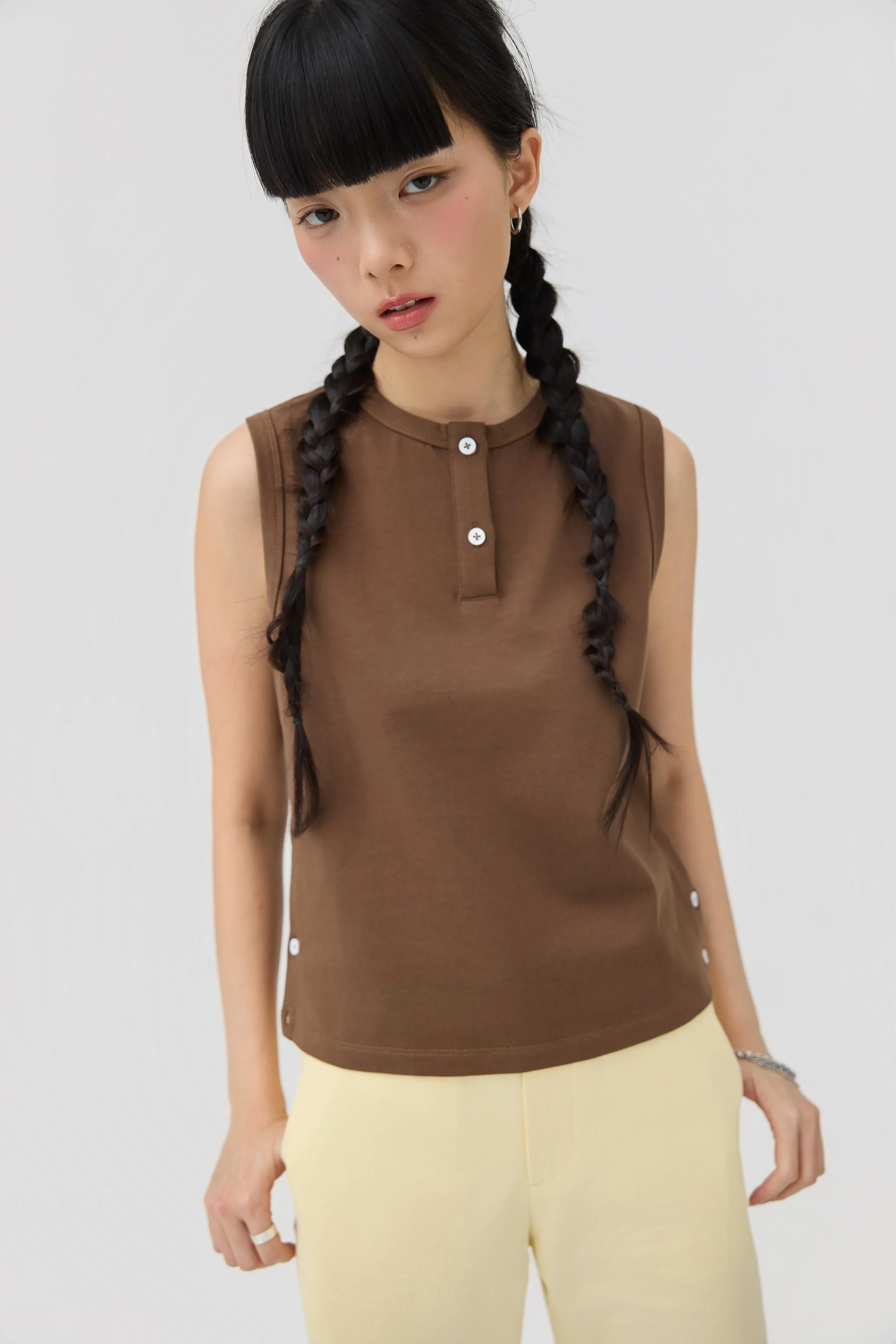 3EIGHTH | Musubi Henley Tank In Chocolate - Image 2