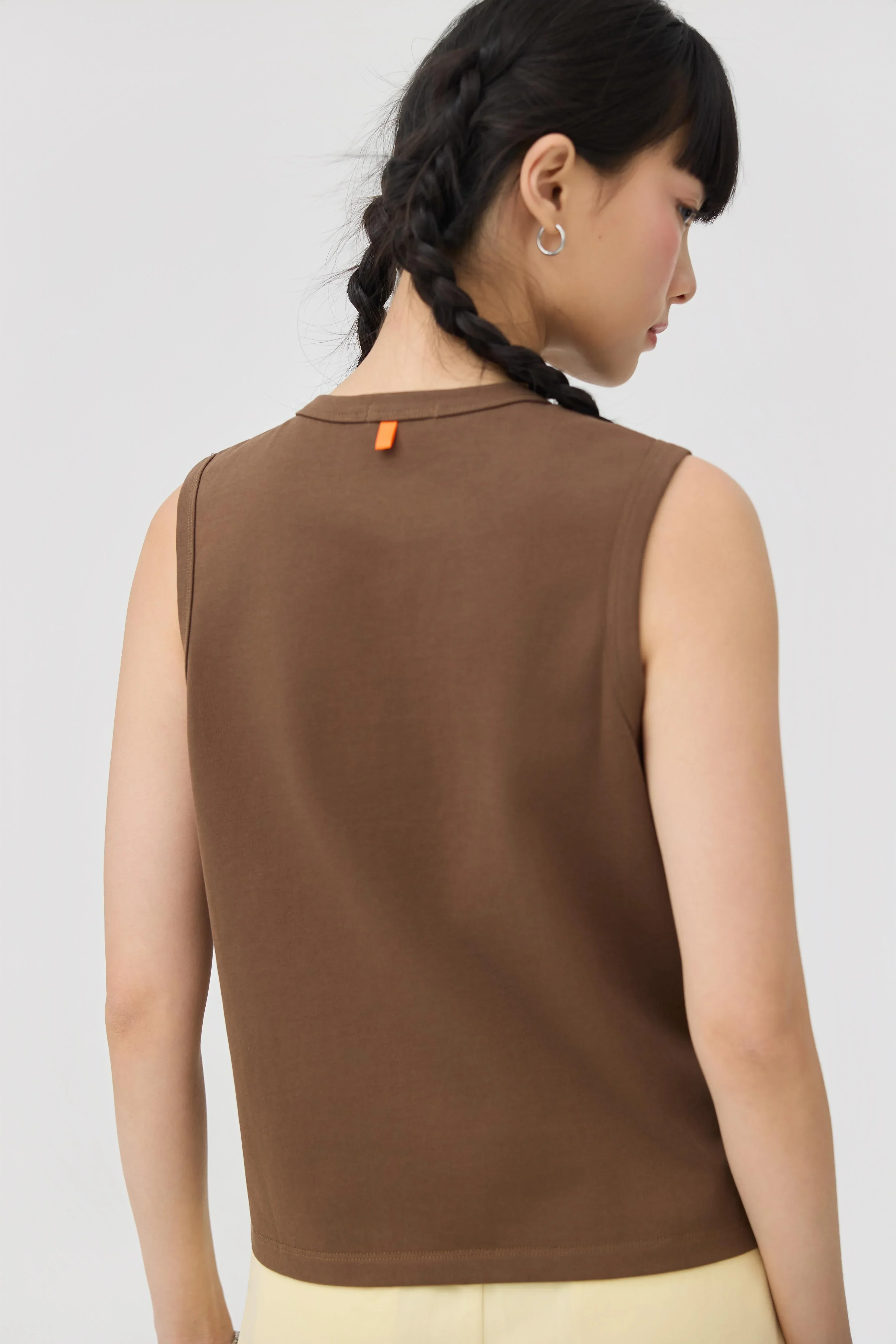 3EIGHTH | Musubi Henley Tank In Chocolate - Image 5