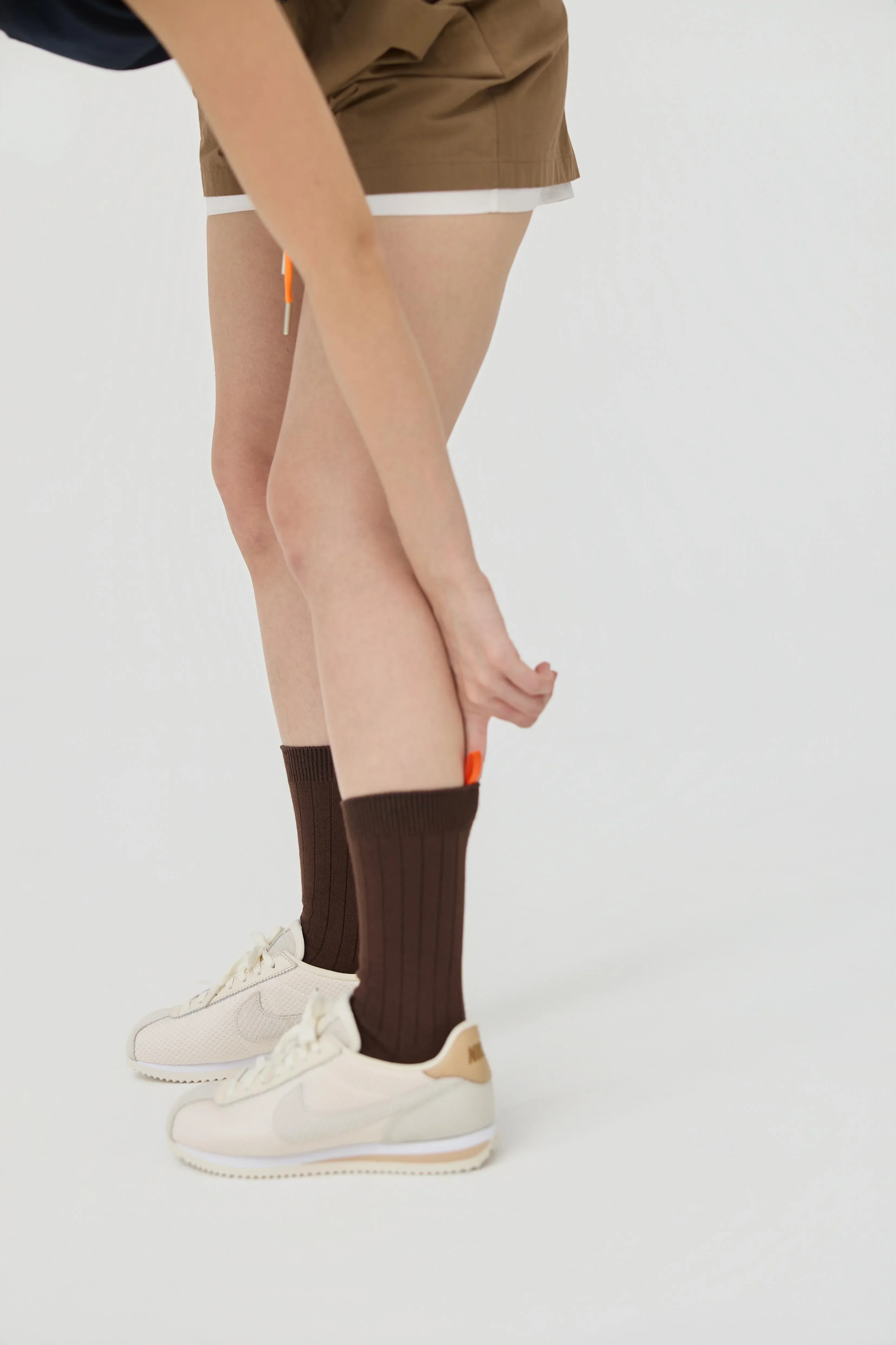 3EIGHTH | Tab Crew Socks In Chocolate - Image 2