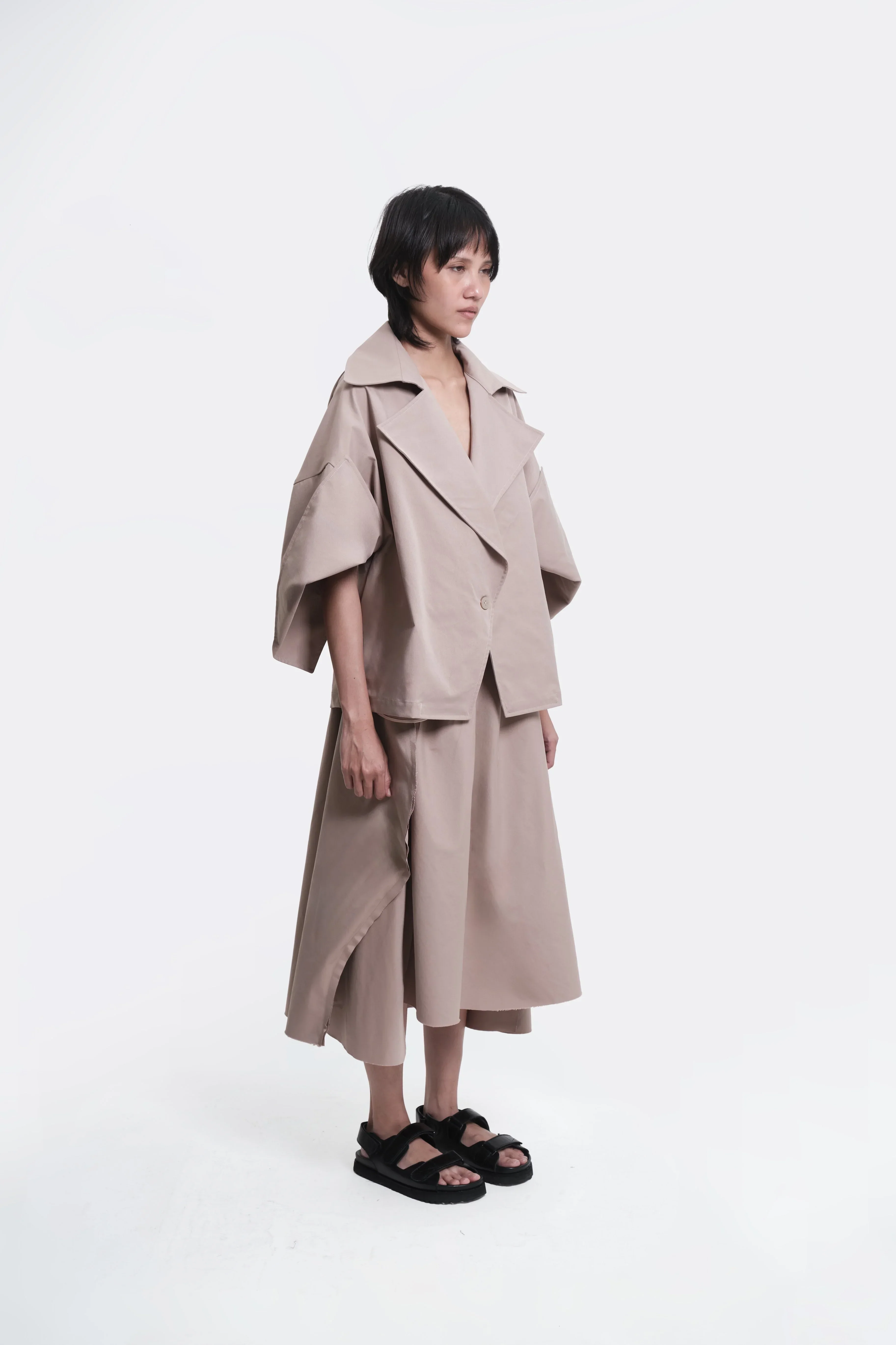 AESTHETIC PLEASURE | Semi Skirt Beige - Image 3