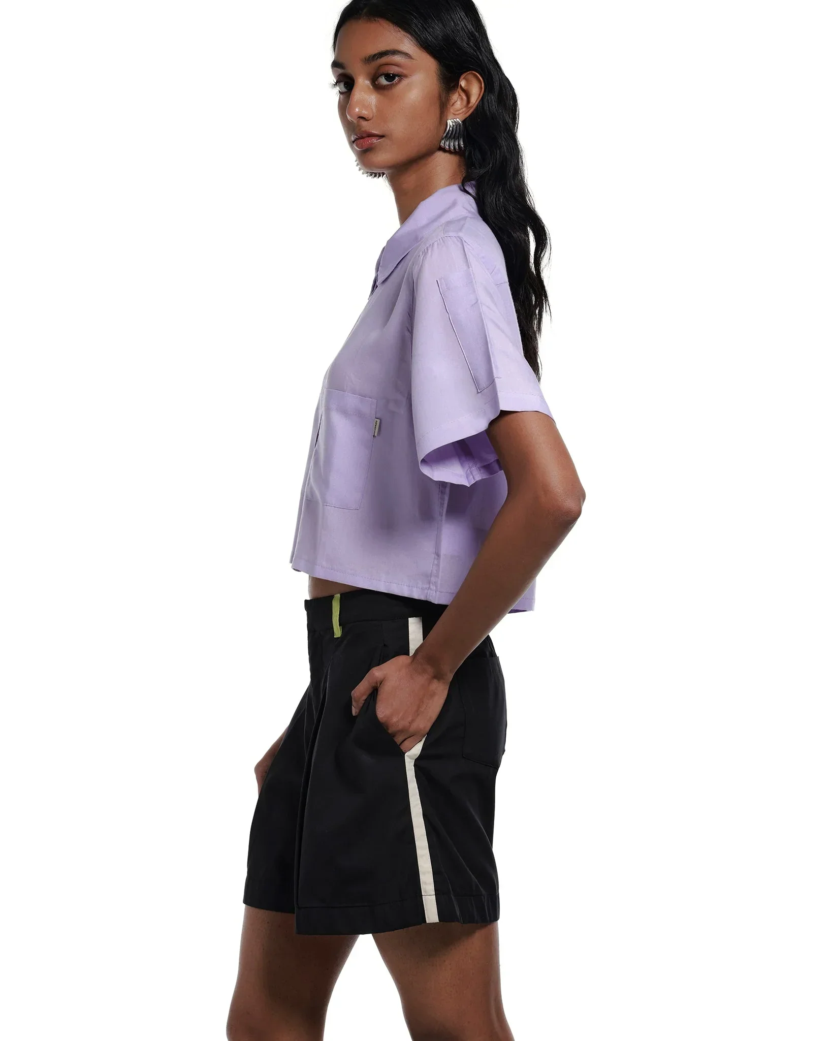 ROCK DAISY | Alex Boxy Cropped TENCEL™ Short-Sleeved Shirt Lavender - Image 2