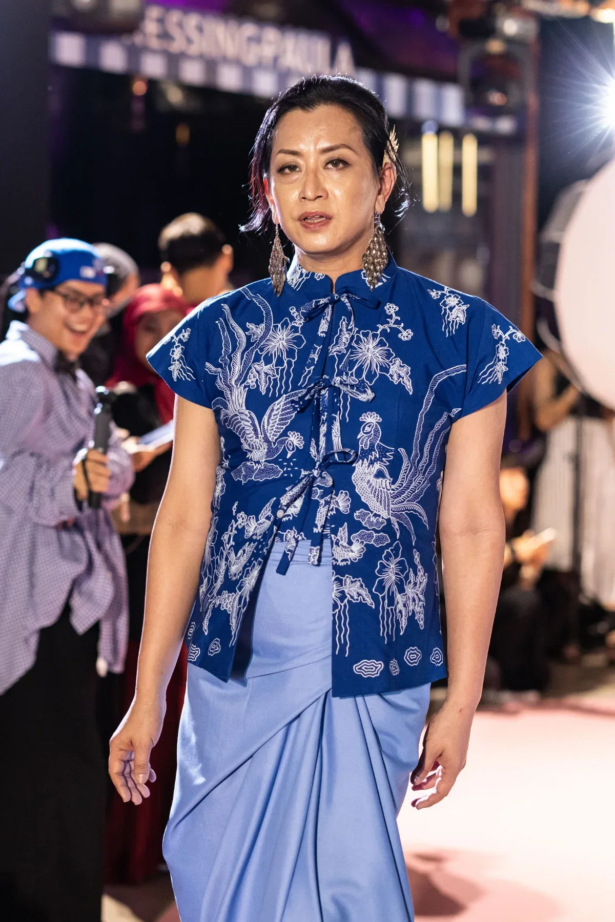 STUDIO GYPSIED | Batik Kebaya Sofea In Merak Indigo - Image 8