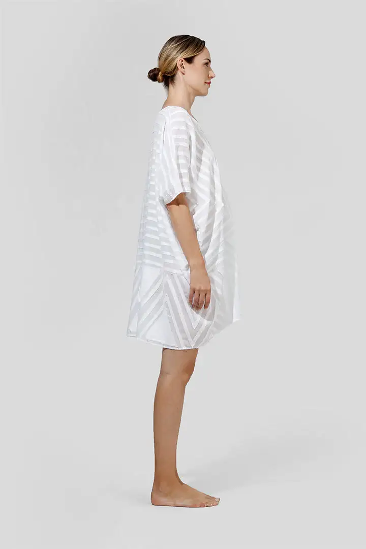 BIASA |AYLEEN - Oversized Tunic with Graphic Appliqué - Image 10