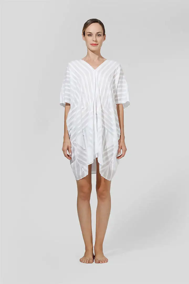 BIASA |AYLEEN - Oversized Tunic with Graphic Appliqué - Image 8