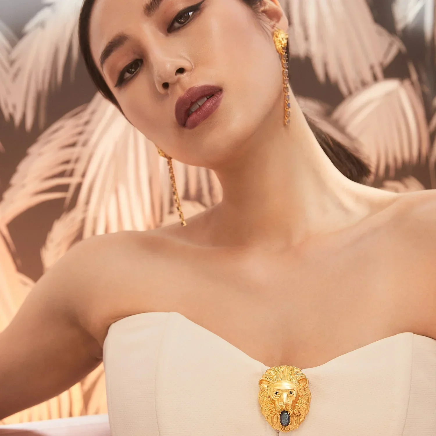 BOHEME BY VERO | Merlion Earrings With Stones - Image 3