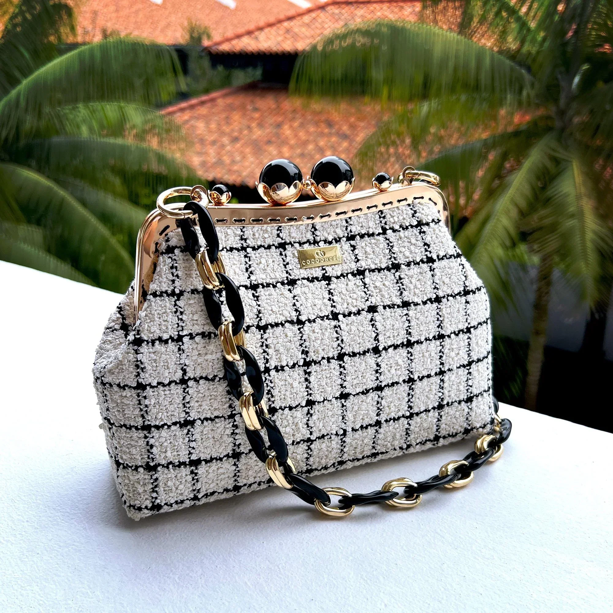 COCOONESE | Acrylic Chain Tweed Shoulder Bag - Regal Mosaic - Image 4