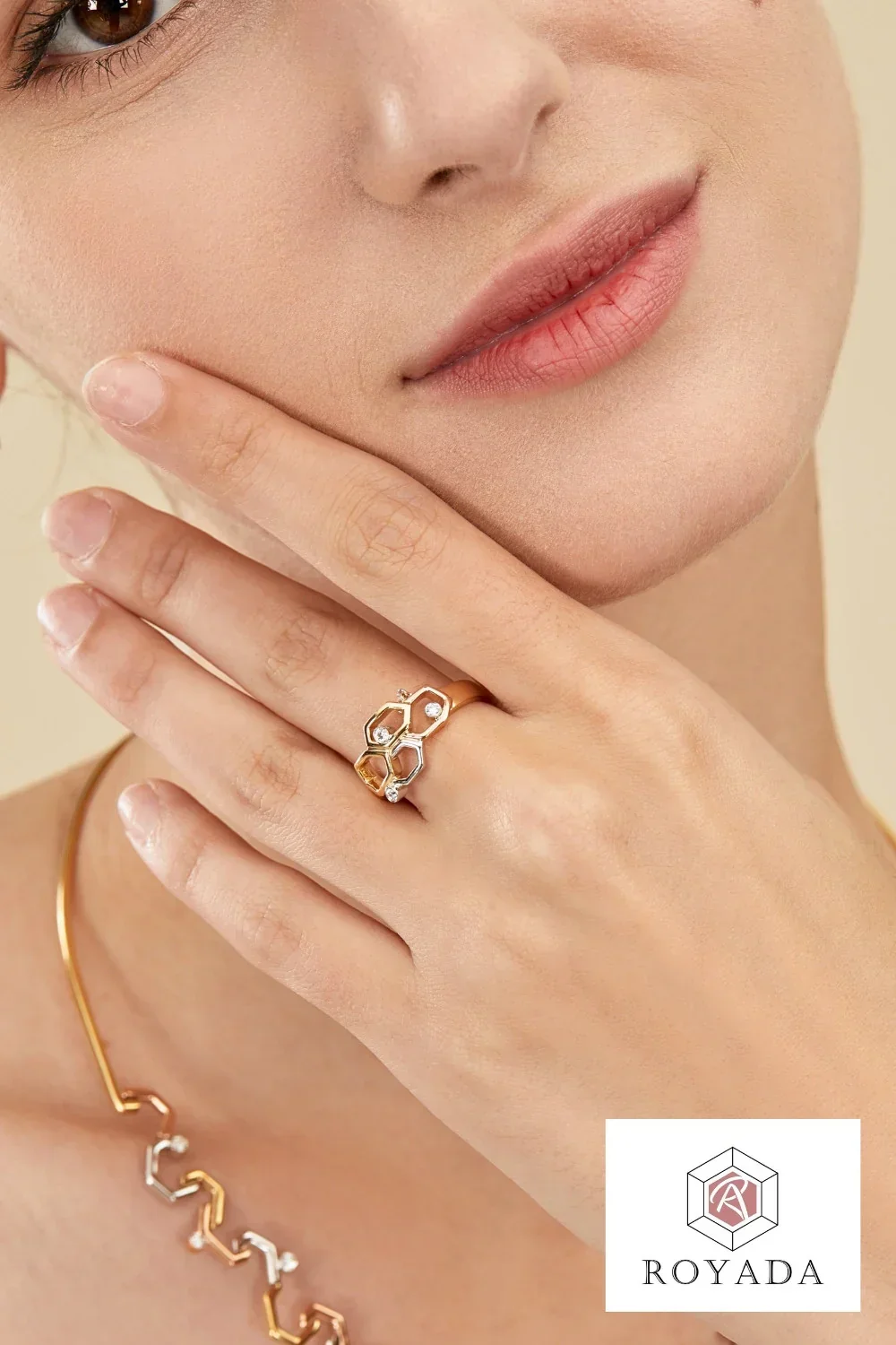 CREATIVE JEWELLERY STUDIO | 18k 3-Tone Gold & Diamond Honeycomb Ring by Royada Jewelry - Image 2