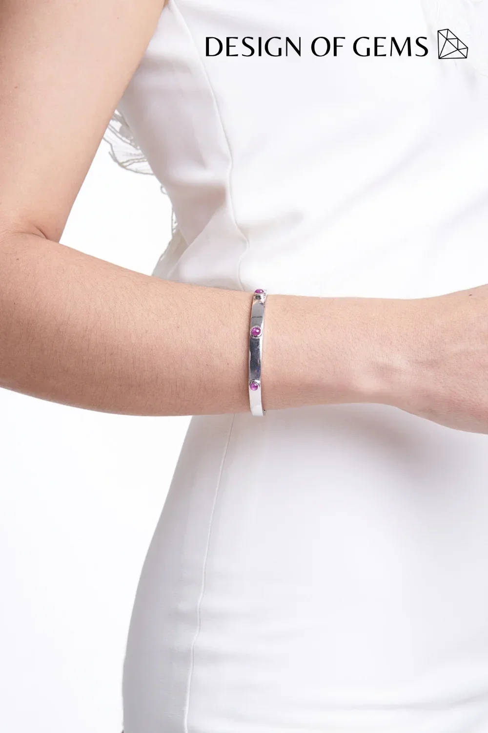CREATIVE JEWELLERY STUDIO | Burmese Pinkish Ruby, Rhodium Plated Silver Cuff by Design of Gems - Image 3