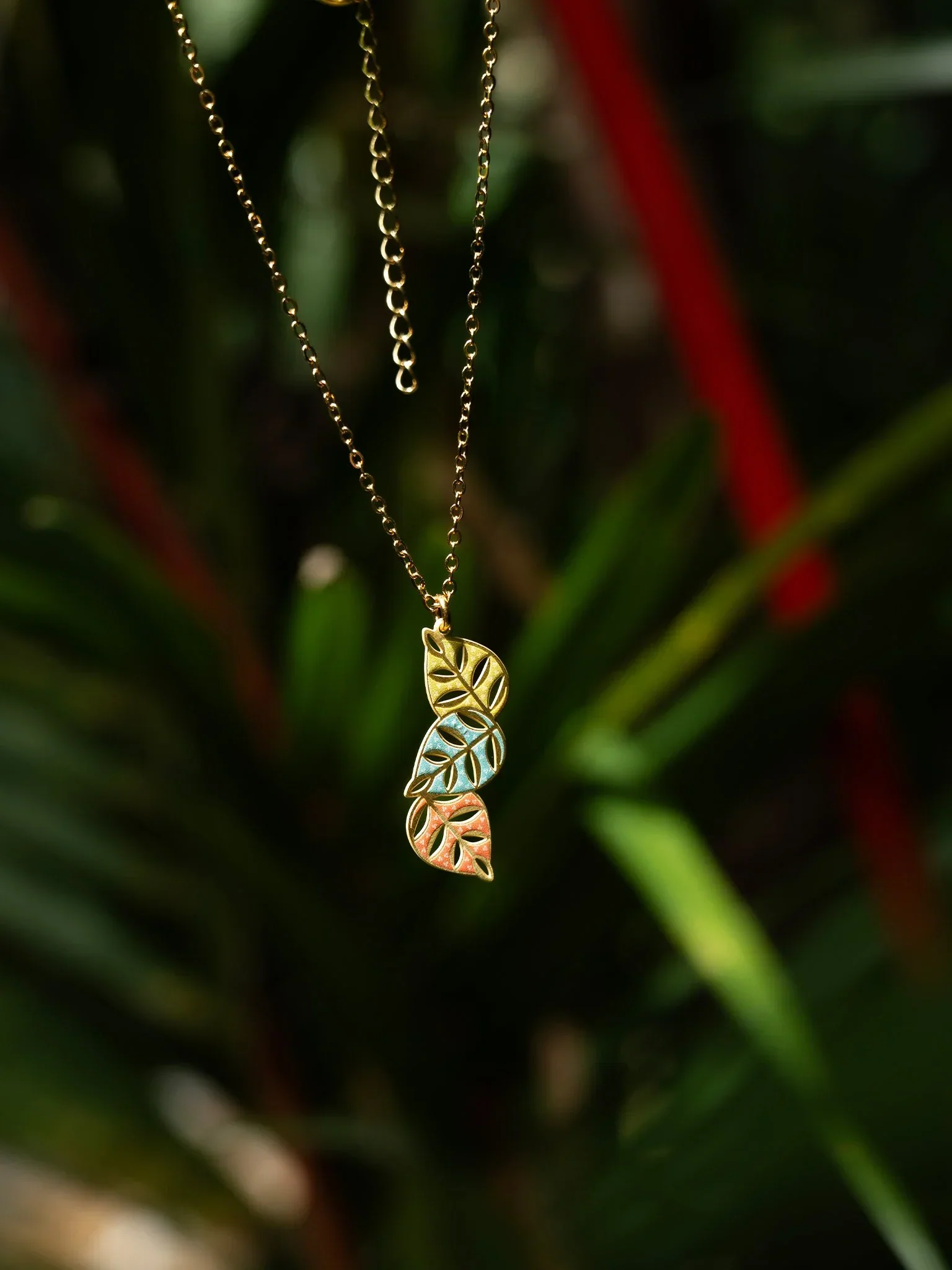 EMBRACE JEWELLERY | Daun Necklace