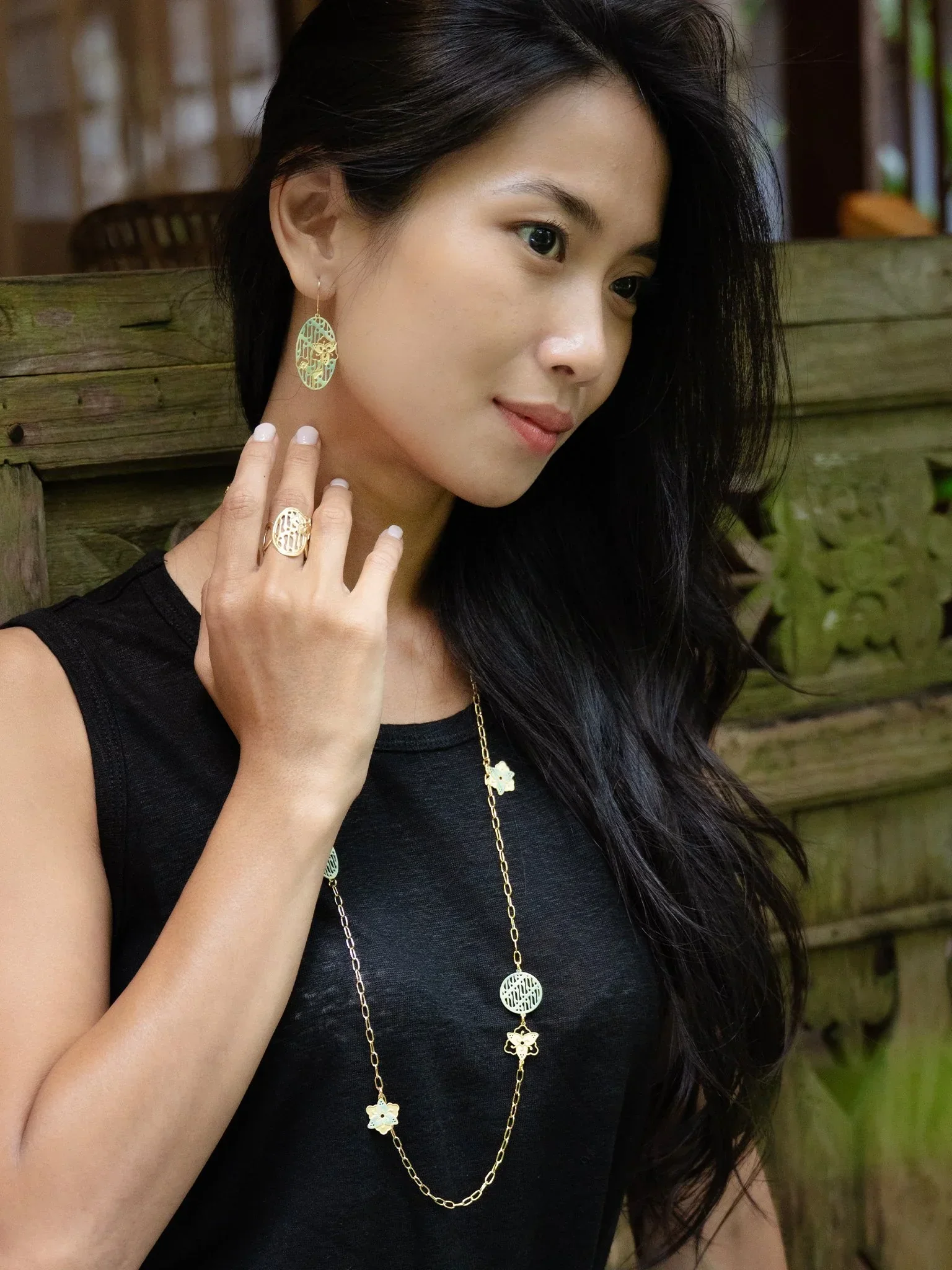 EMBRACE JEWELLERY | Parang Floral Earrings - Image 4
