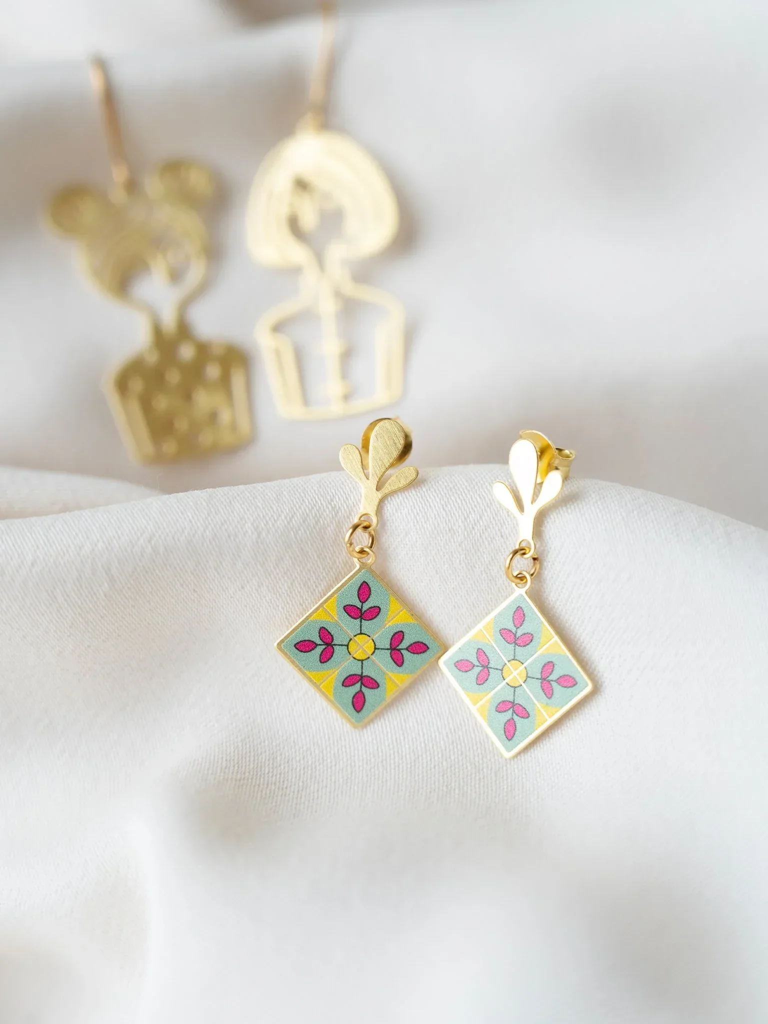EMBRACE JEWELLERY | Peranakan Tile Earrings - Image 3