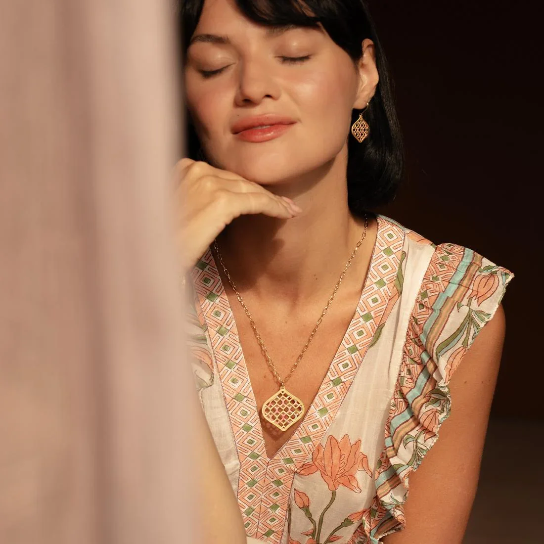 EMBRACE JEWELLERY | Woven Leaves Necklace - Image 4