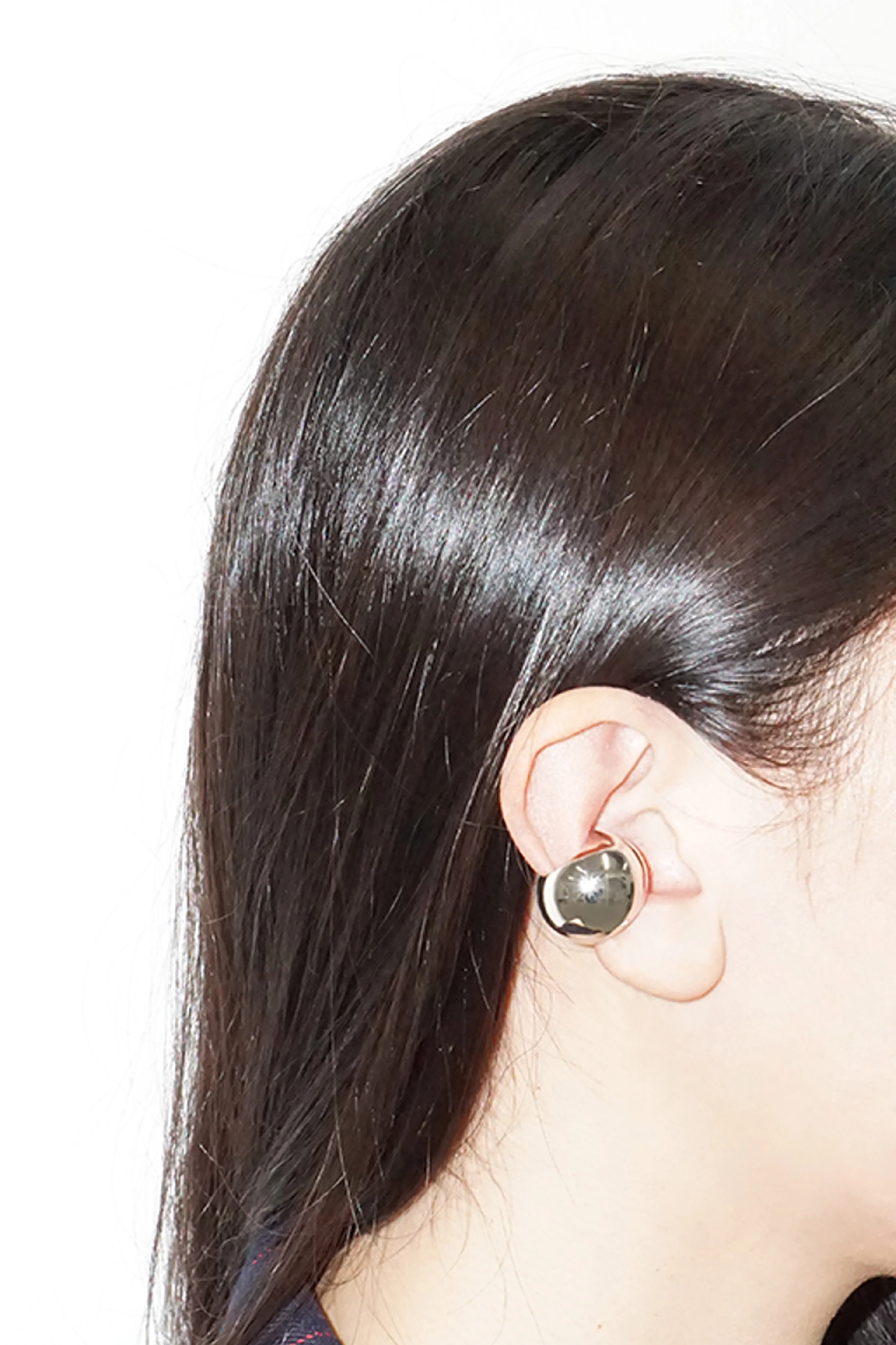 ISSHU | Kugel Earcuff - Image 2