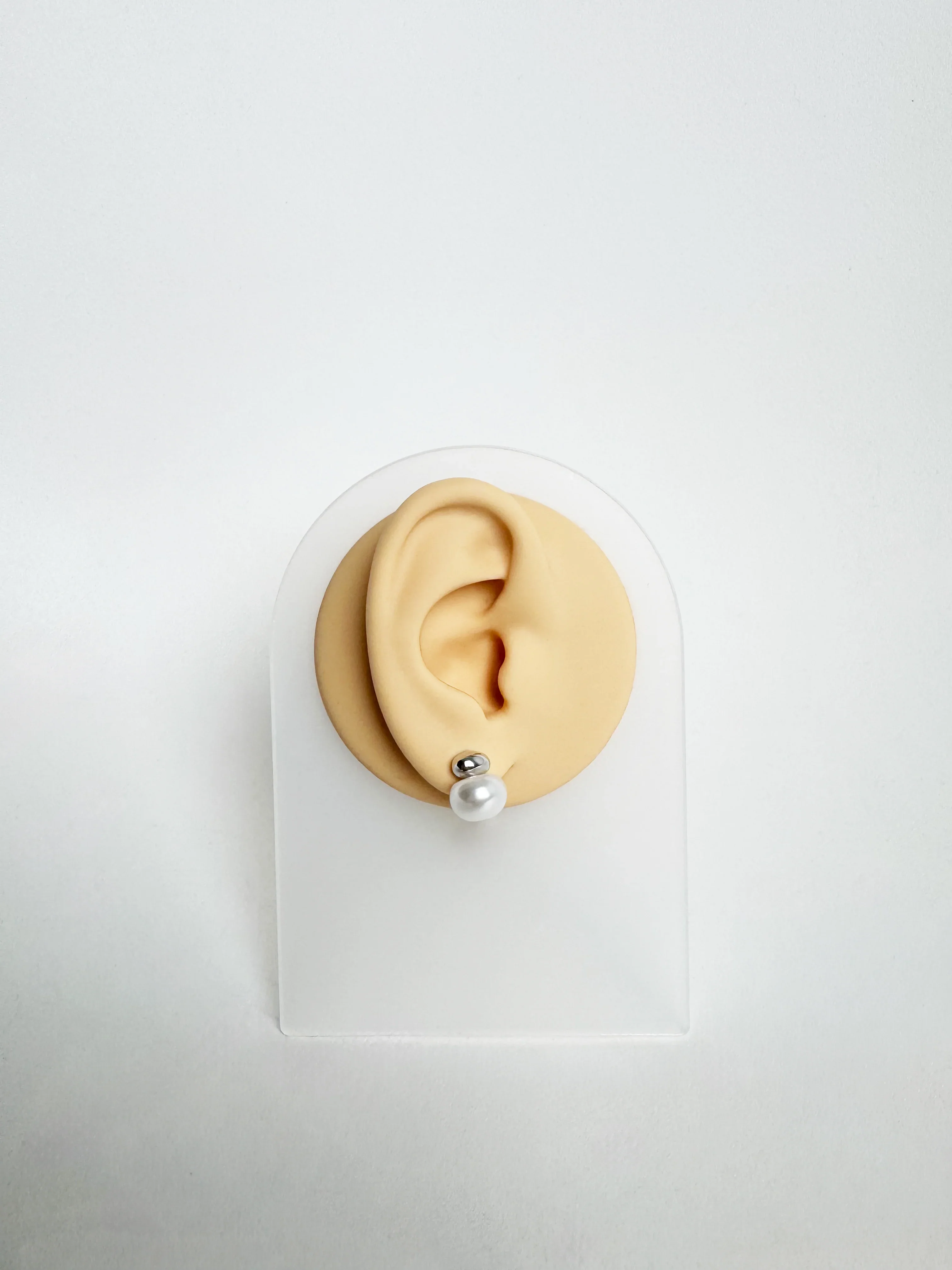 ISSHU | Oki Earrings - Image 2