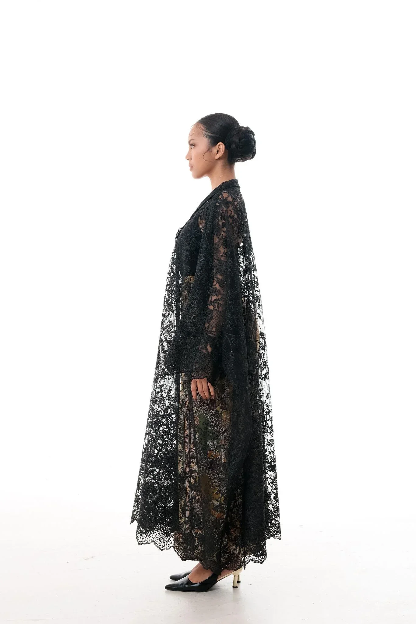 KAIFIYYAH | Kebaya Labuh Lace - Image 6