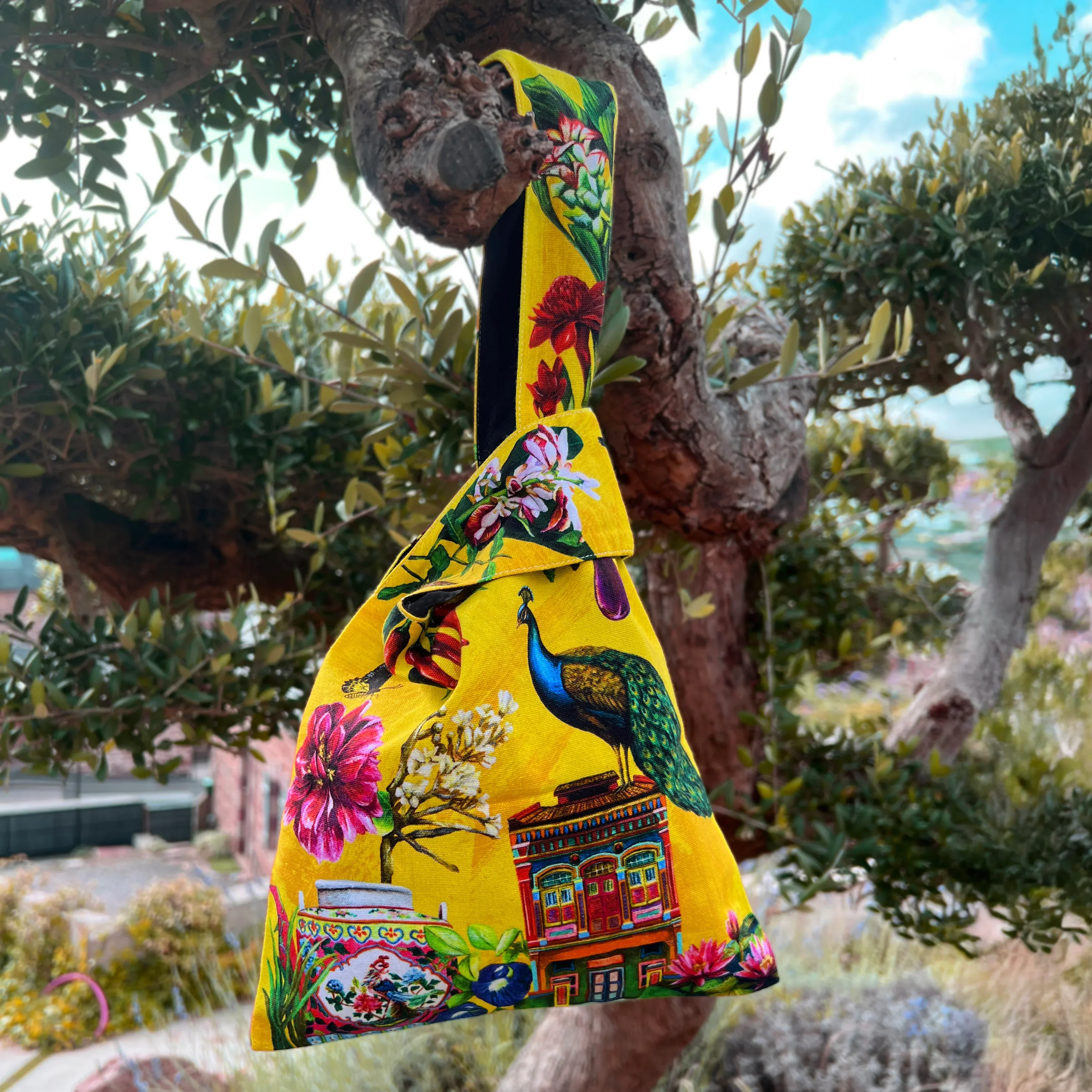 KELLY SER ATELIER | Knot Bag: Peranakan Treasures - Image 4
