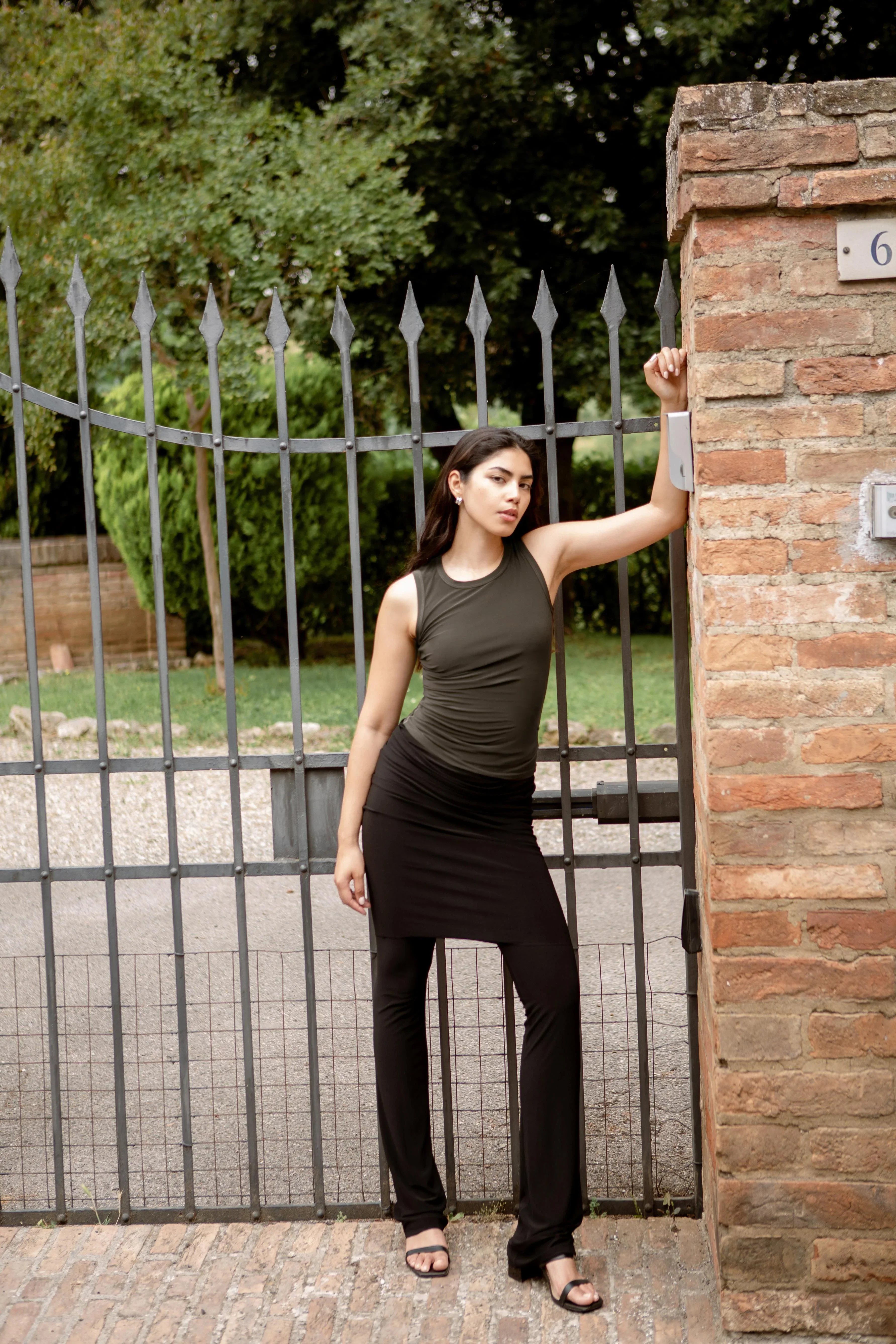 LAYERPLAN | Skye Classic Stretch Jersey Tank - Image 6
