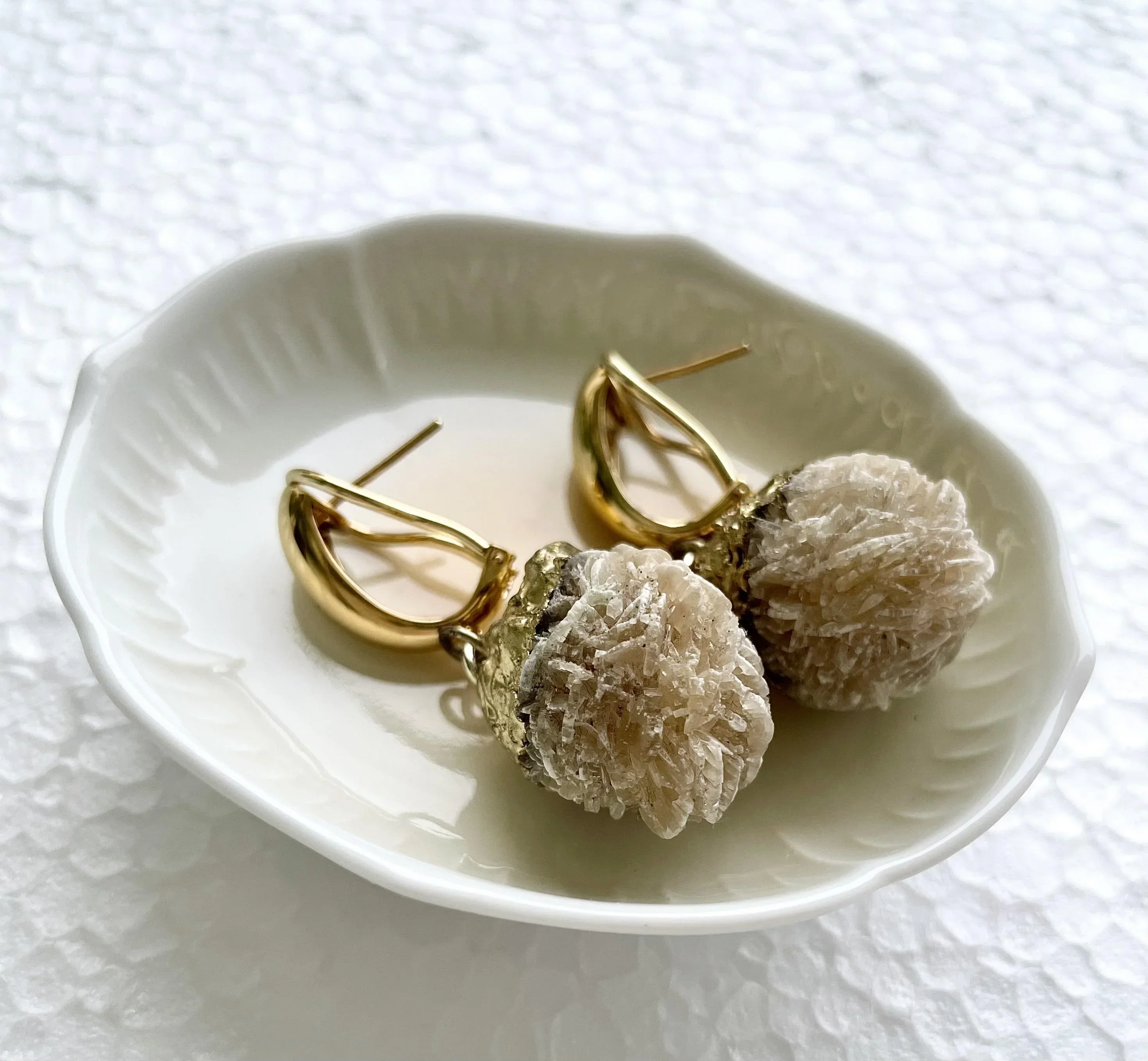 MARILYN TAN JEWELLERY | Natural Beige Desert Rose Clip and Post Gold Earrings - Image 2