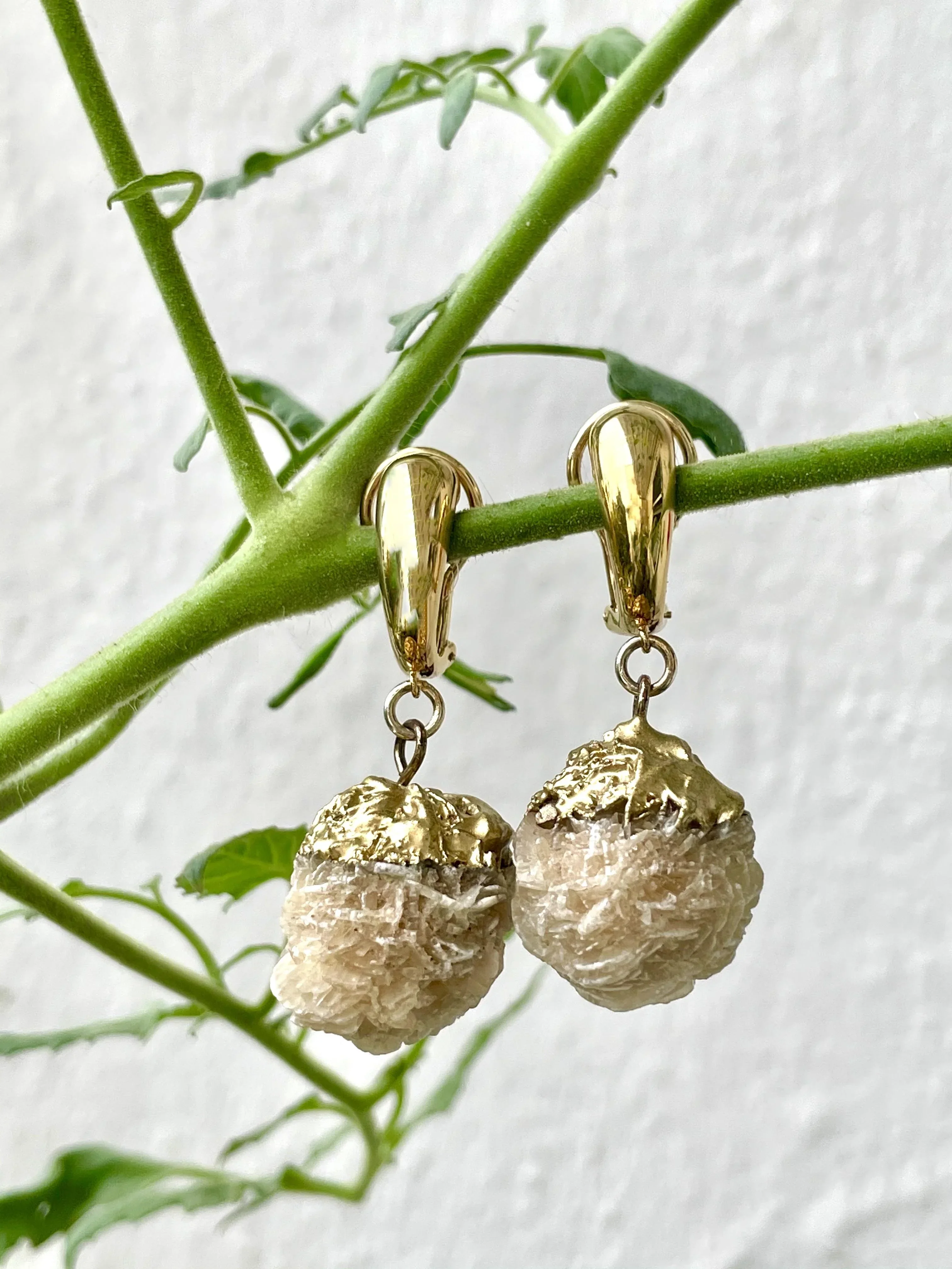 MARILYN TAN JEWELLERY | Natural Beige Desert Rose Clip and Post Gold Earrings - Image 3
