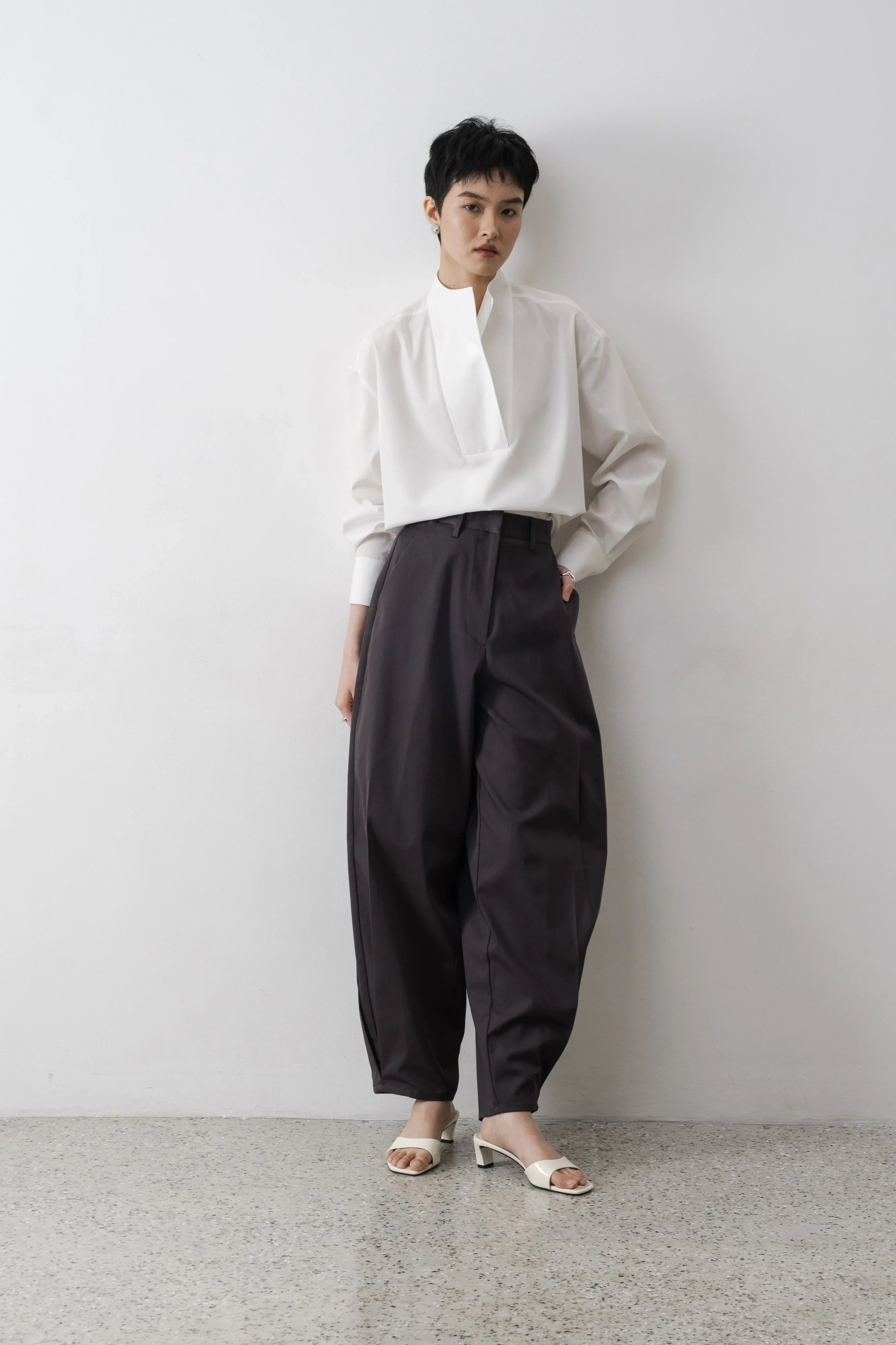 MASSHIRO /\ ATORIE | AMINA PANTS - Image 2