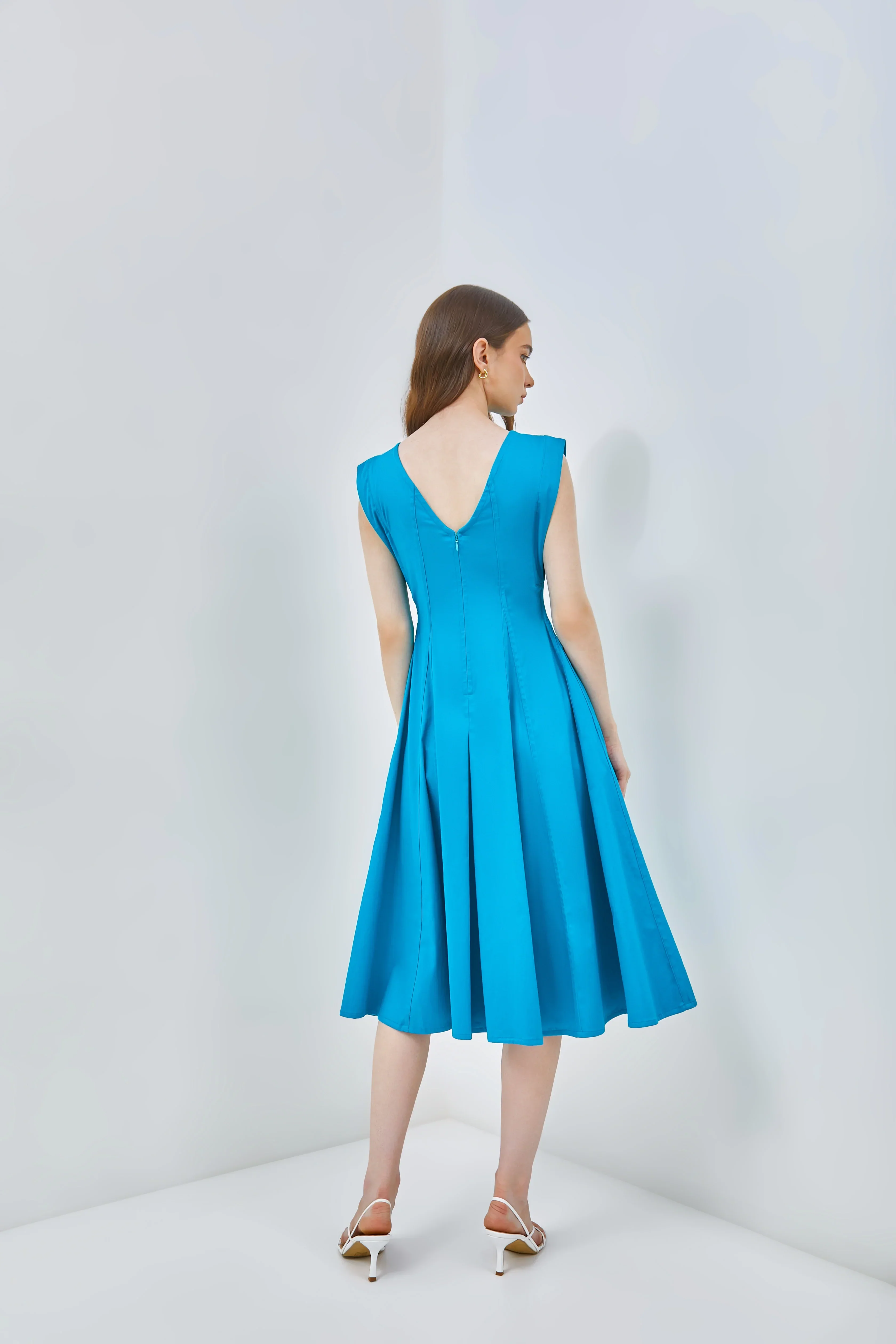 CAELI ECO LUXE | Maxi Dress With Low Back - Image 13