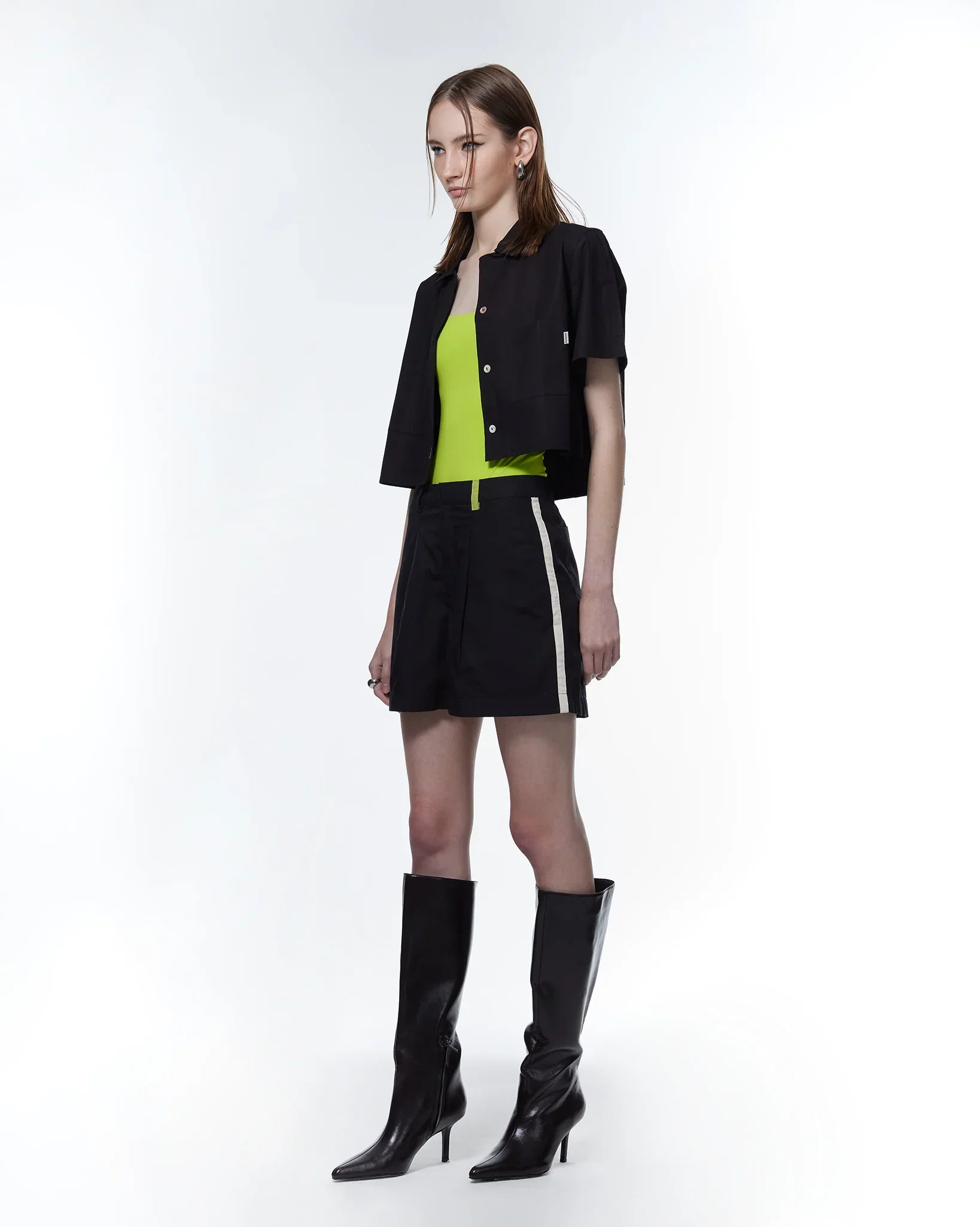 ROCK DAISY | Natalie Tailored TENCEL™ Shorts Black - Image 2