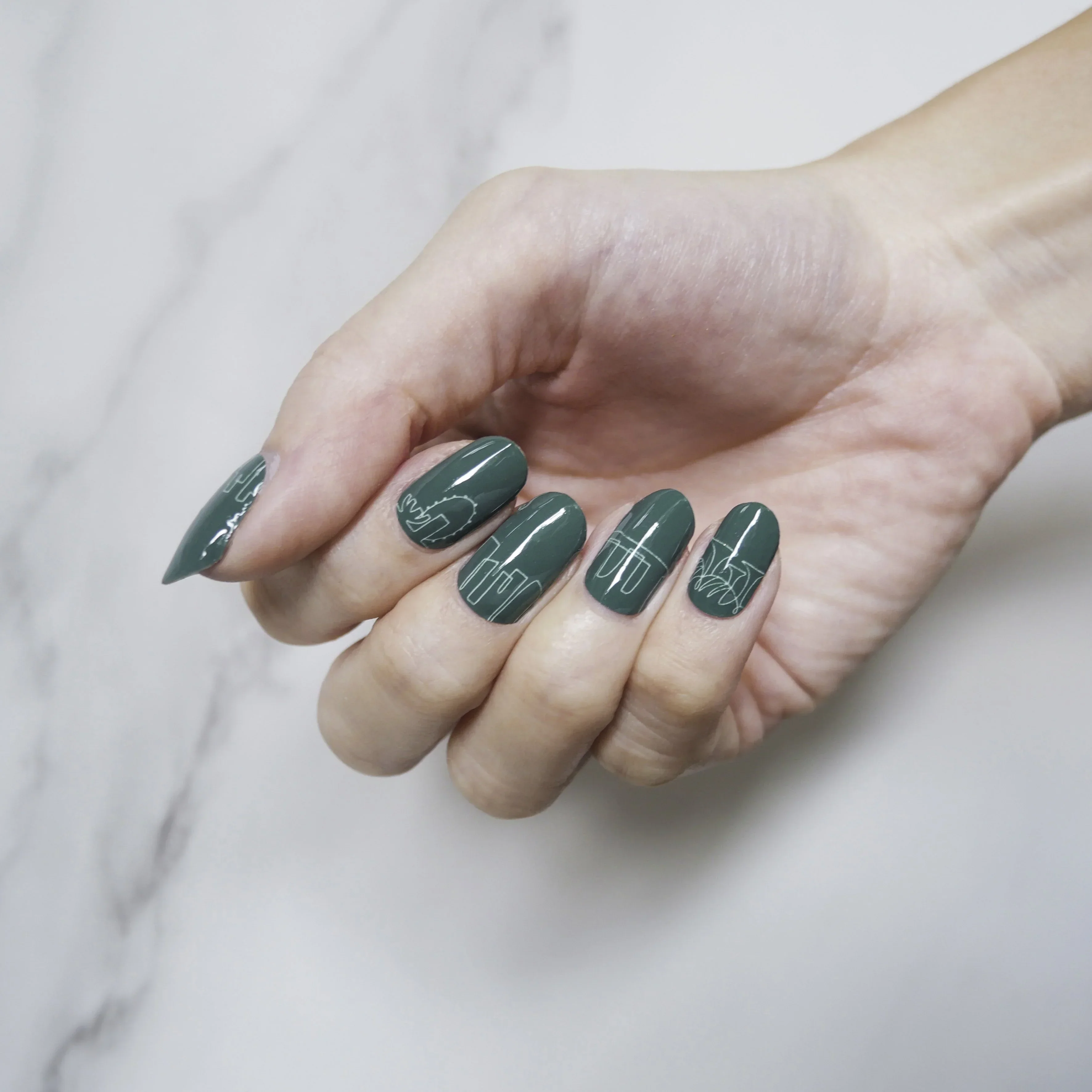 NODSPARK | Garden City Nail Wrap Manicure - Image 3