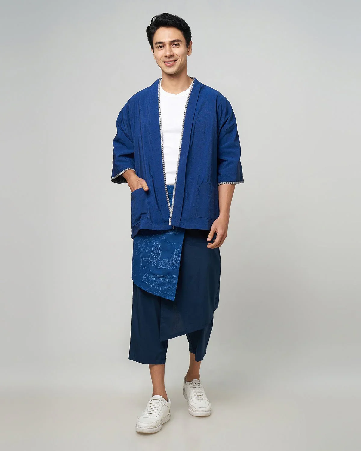 NYANA NYANA | Reversible Handwoven/Batik Outer - Image 4
