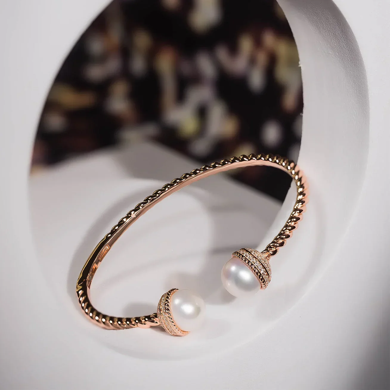 PEARLY LUSTRE | Asian Civilisations Museum Freshwater Pearl Bracelet WB00076 | ACM Collection - Image 3