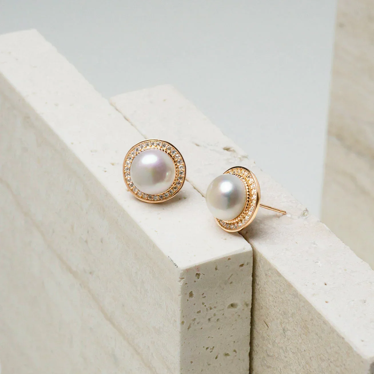 PEARLY LUSTRE | Asian Civilisations Museum Freshwater Pearl Earrings WE00433 | ACM Collection - Image 3