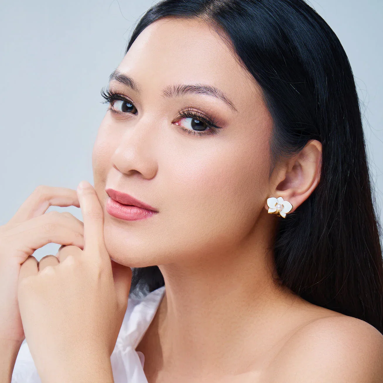 PEARLY LUSTRE | Clip-On Top Grade Freshwater Pearl Earrings WE00832 | ORCHID - Image 5