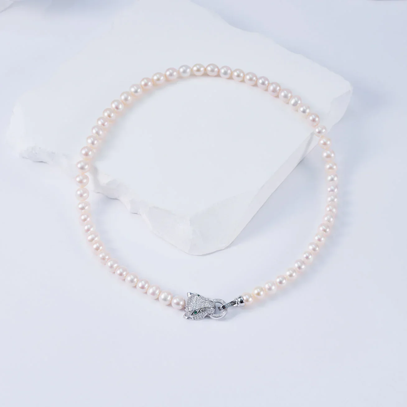 PEARLY LUSTRE | Freshwater Pearl Necklace WN00042 | SAFARI - Image 2