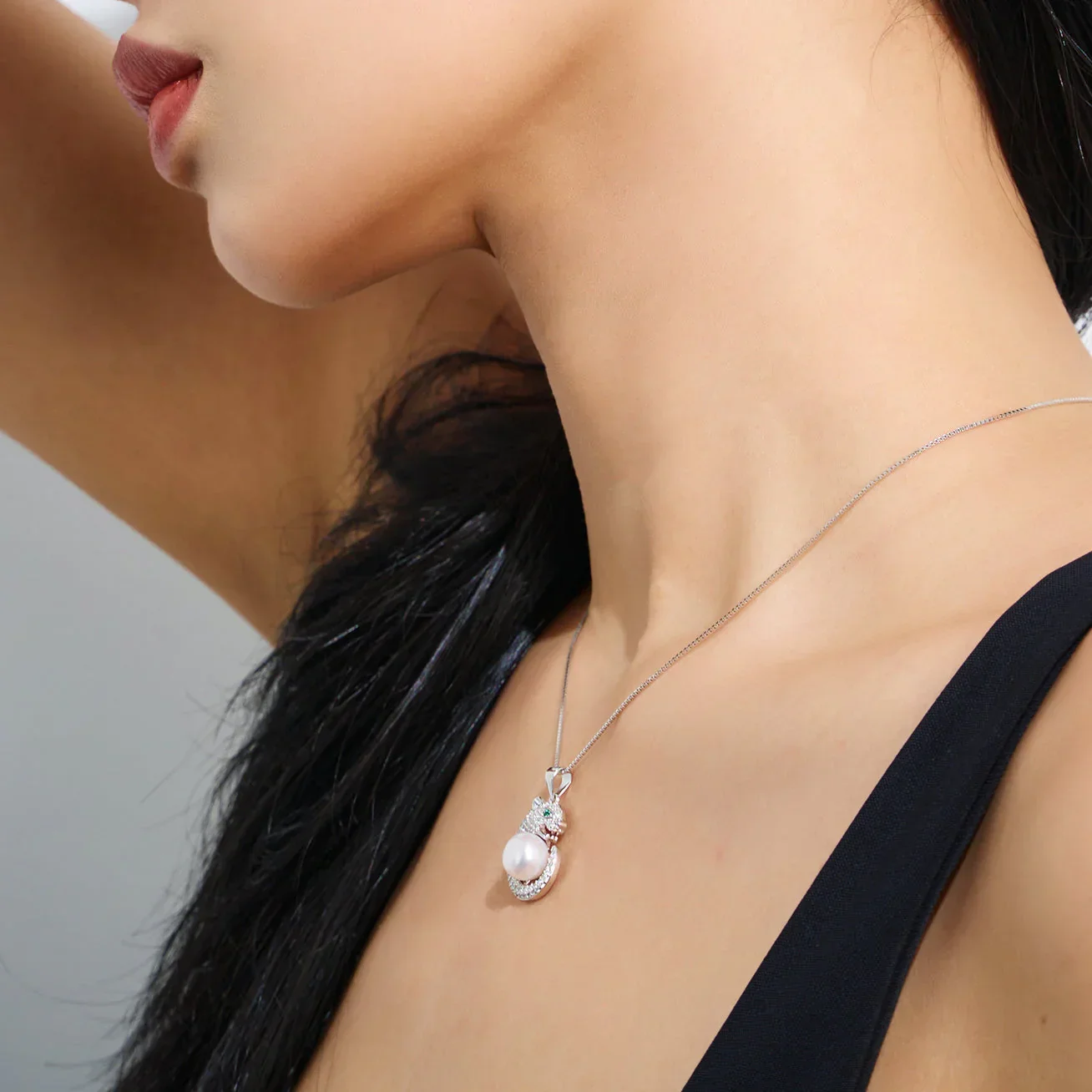 PEARLY LUSTRE | Leopard Freshwater Pearl Necklace WN00084 | SAFARI - Image 8