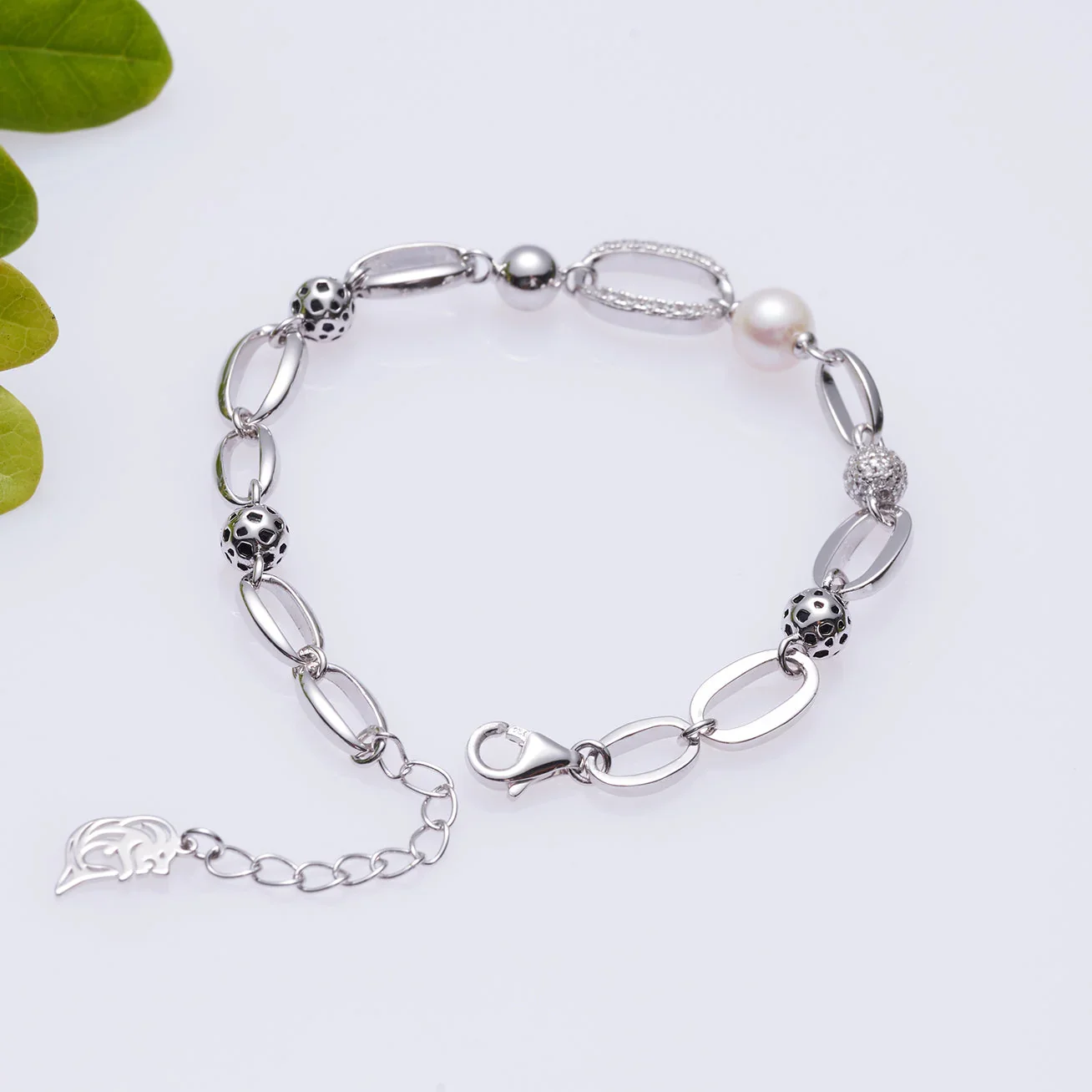 PEARLY LUSTRE | Top Grade Freshwater Pearl Bracelet WB00233 | SAFARI - Image 2