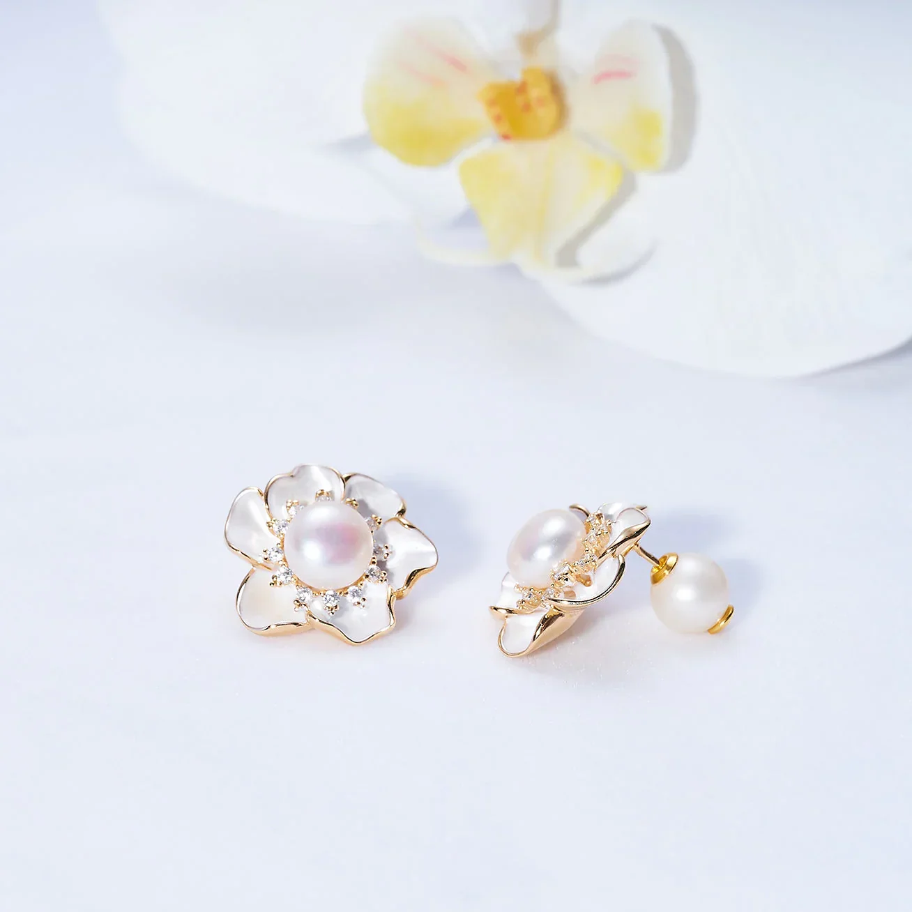 PEARLY LUSTRE | Top Grade Freshwater Pearl Earrings WE00801 | ORCHID - Image 3