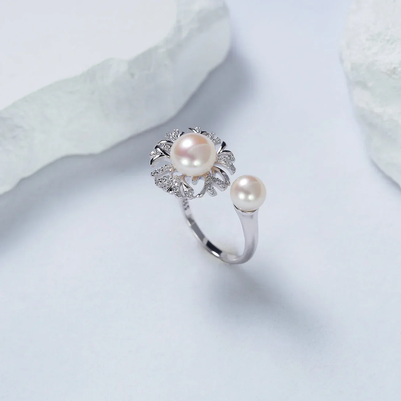 PEARLY LUSTRE | Top Grade Freshwater Pearl Rings WR00209 | GARDENS - Image 3