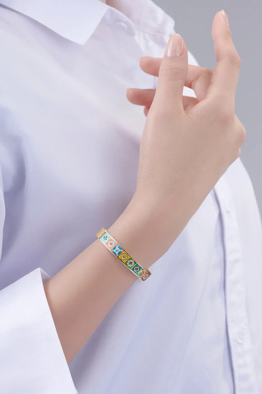 RARE BIRD COLLECTION | Peranakan Multichromatic Bangle - Image 2