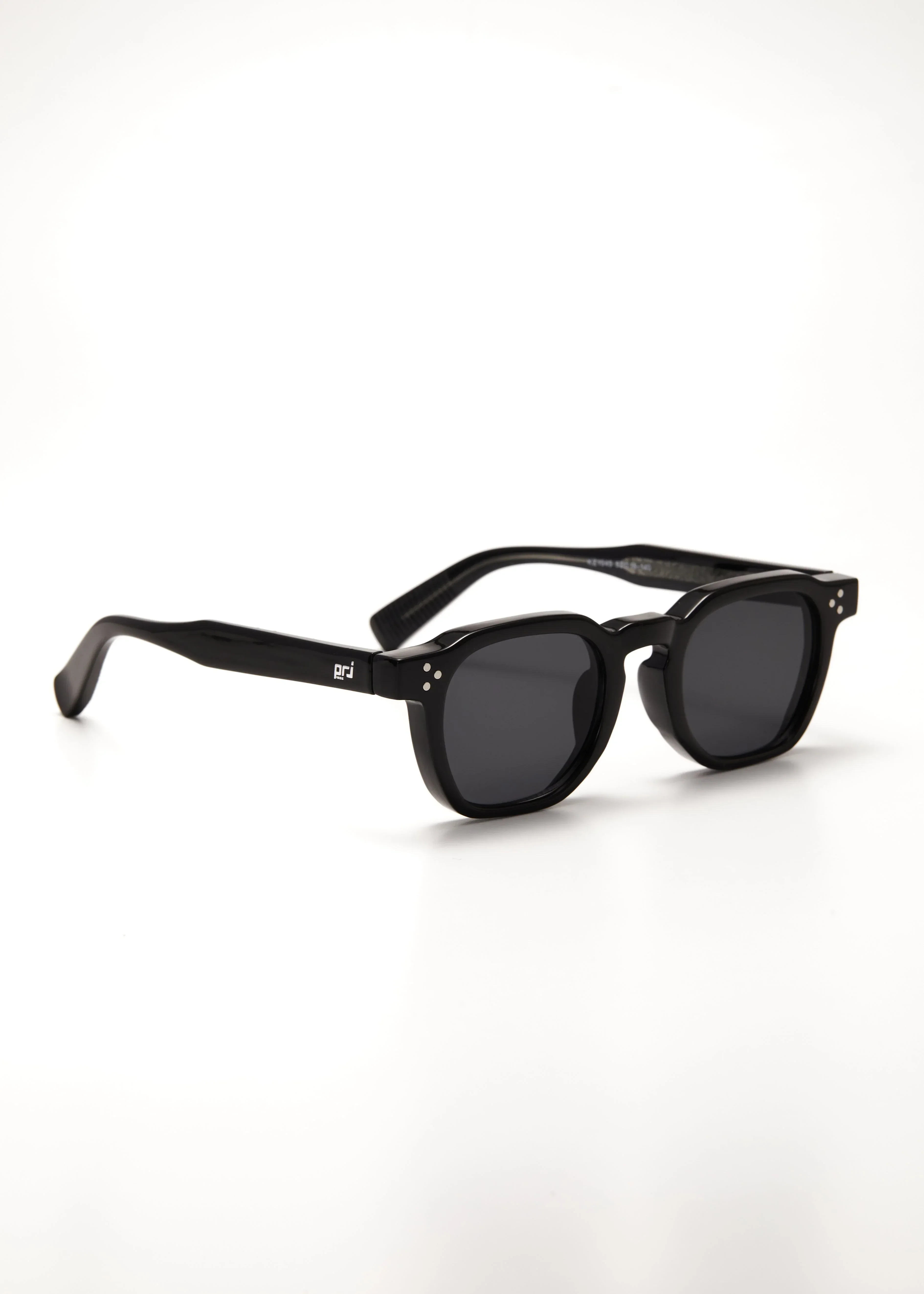 PROJET1826 | Faustino Thick Rim Sunglasses Black/Black