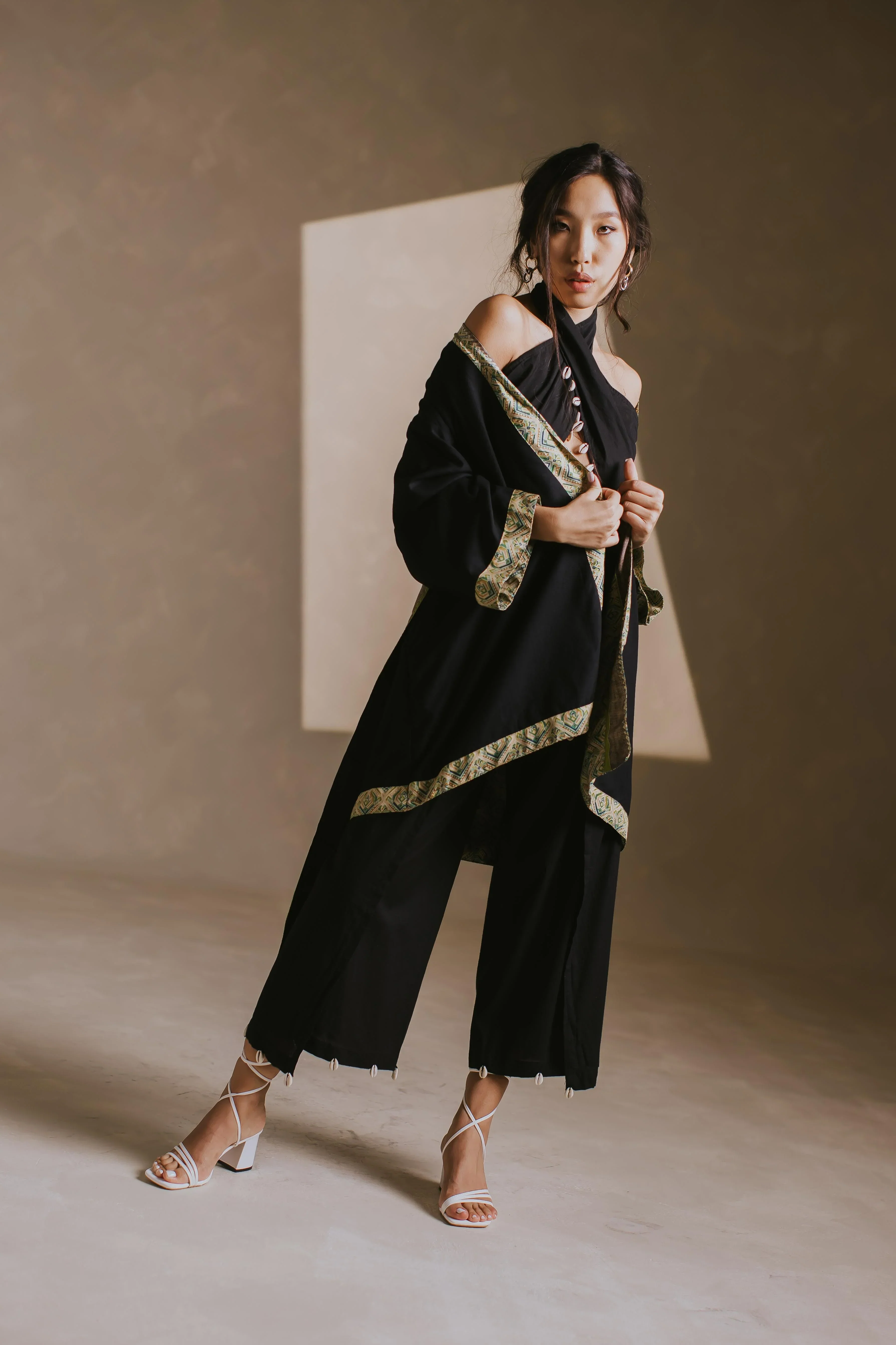RAJA RANI | Reversible Kimono - Image 2