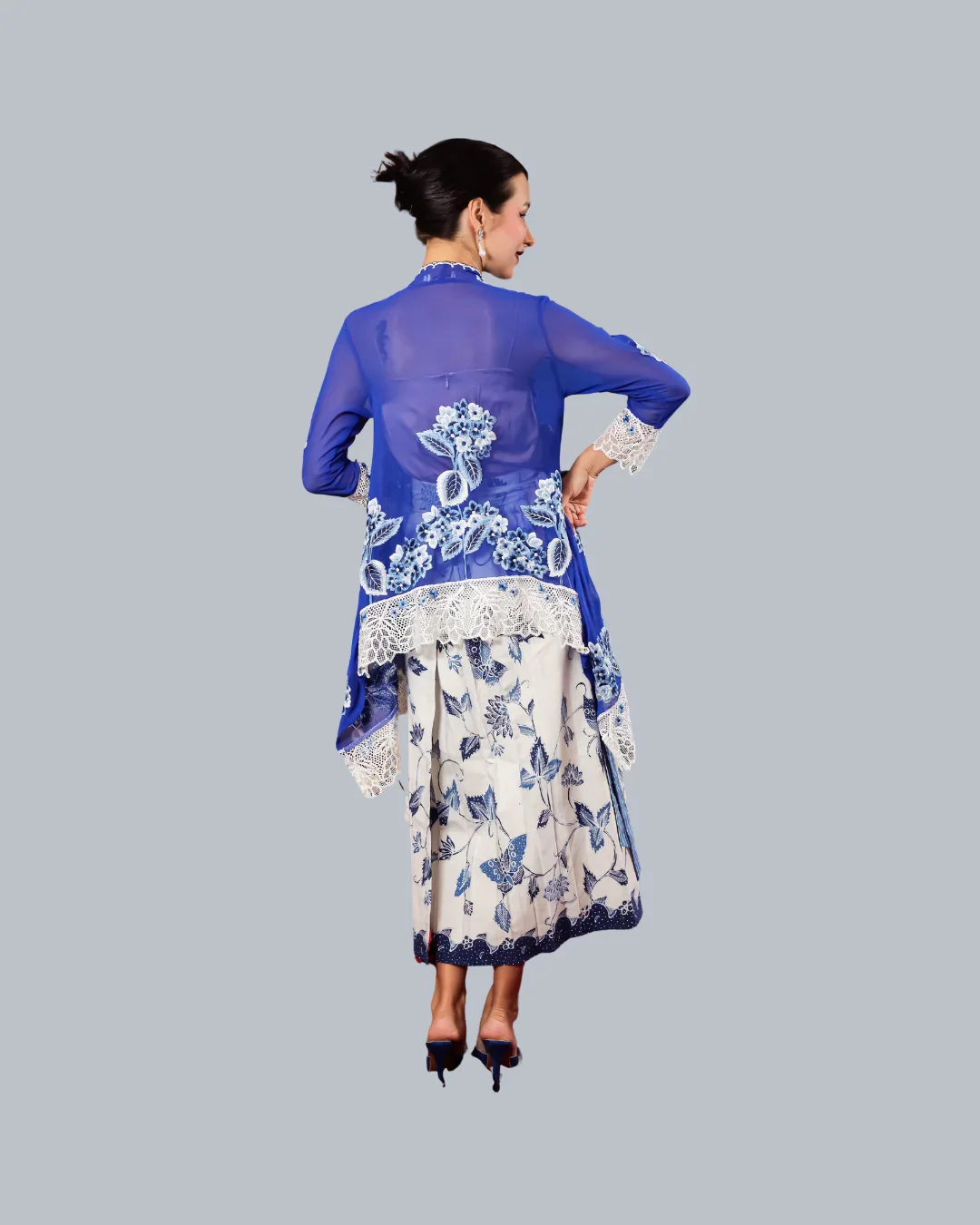 ROEMAH KEBAYA VIELGA | Hydrangean Kebaya - Image 3