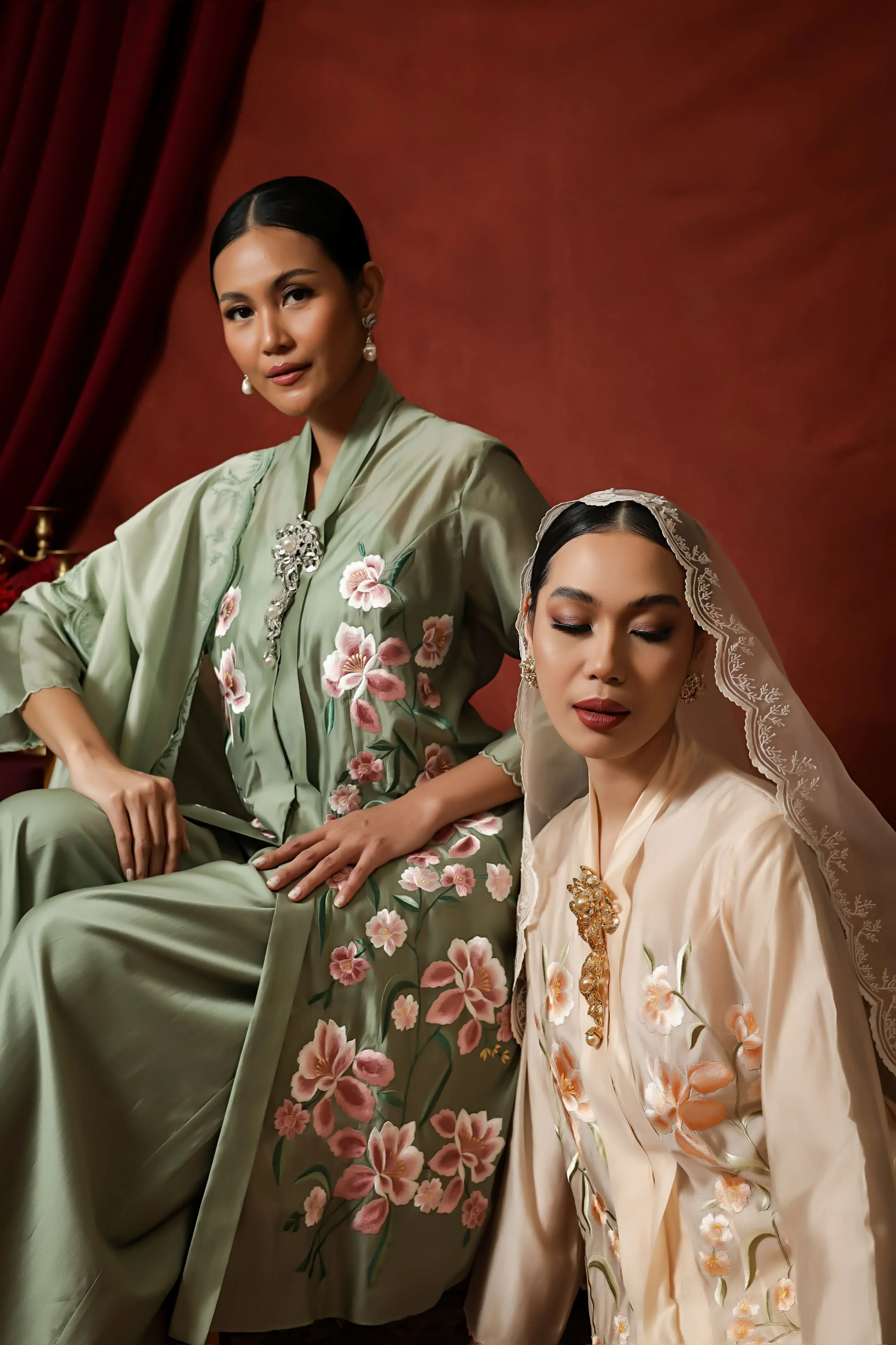 ROEMAH KEBAYA VIELGA | Orchid Bloom Kebaya Raya - Image 2