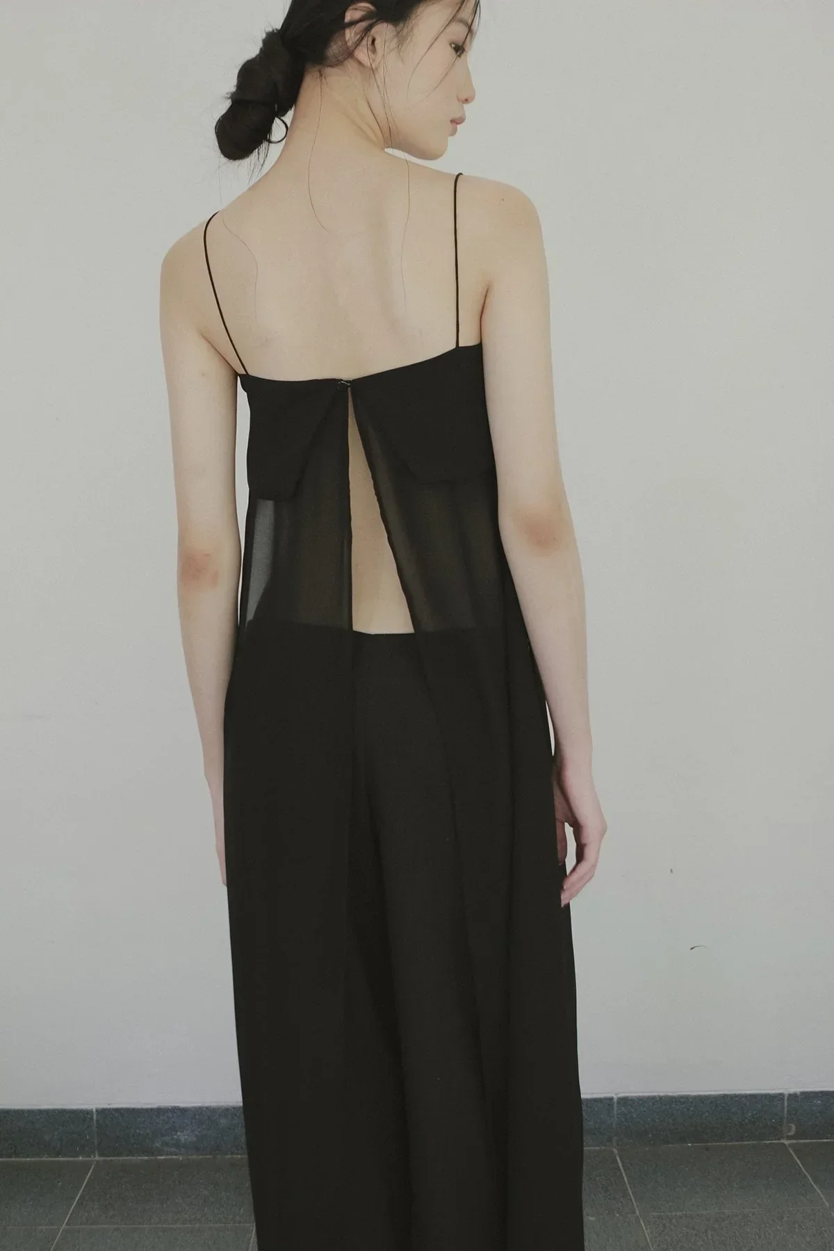 SAYA | Anne - Long Top - Image 2