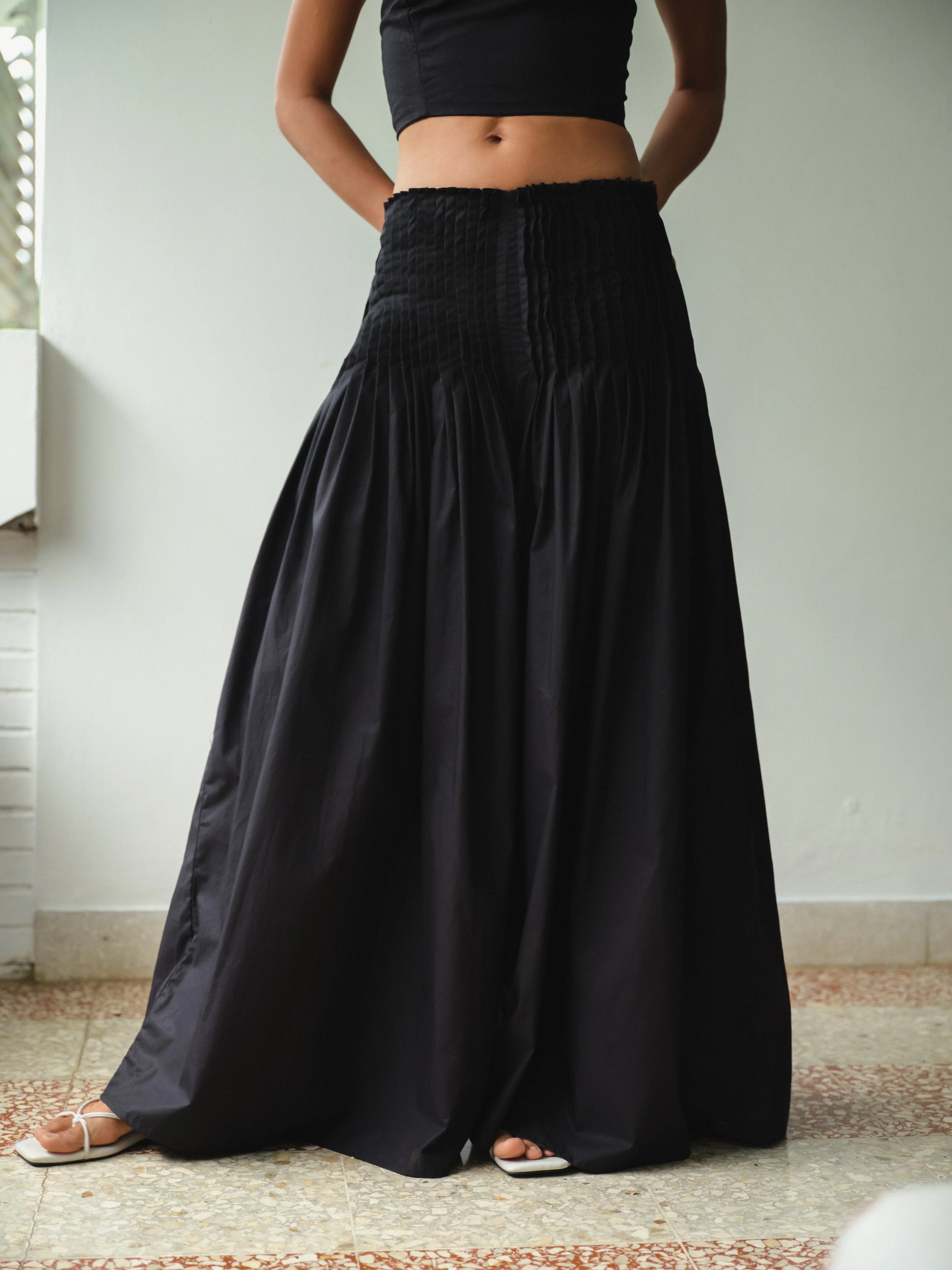 SAYA | KARA - Pleated Wide-Leg Pants