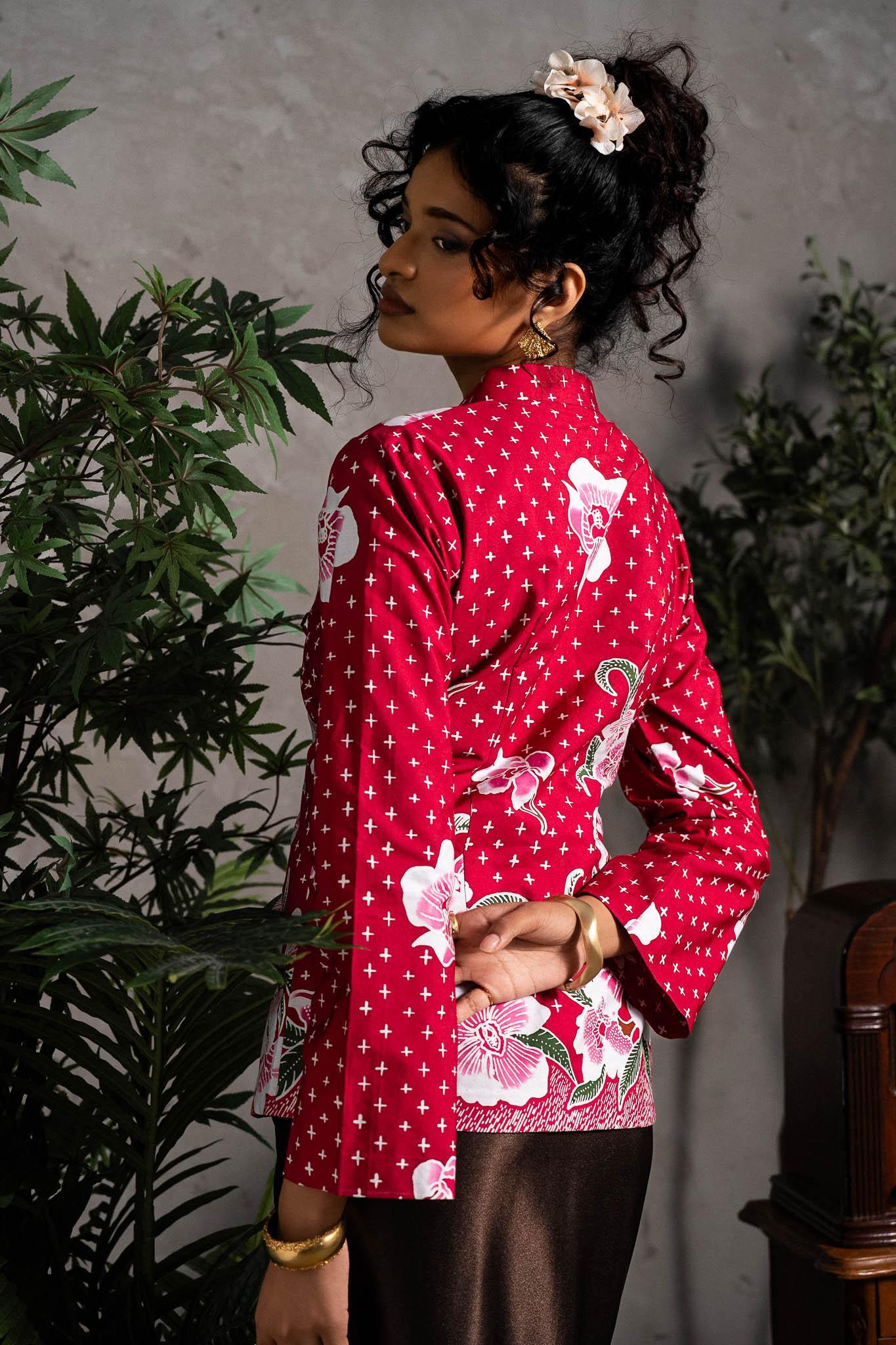 STUDIO GYPSIED | Batik Kebaya Sofea In Anggrek Pink - Image 2
