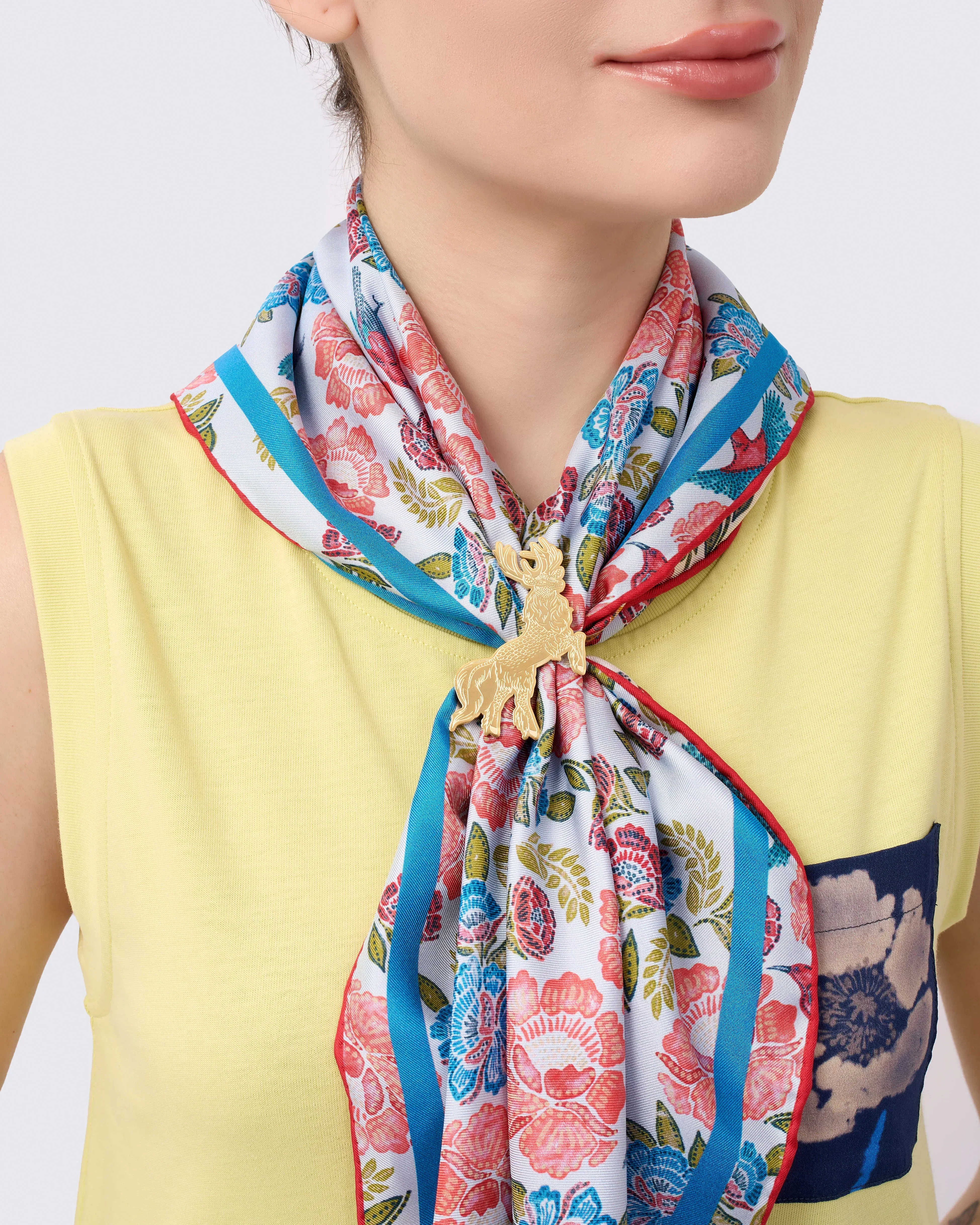 STUDIO QILING | Courbette Scarf Ring Gold - Image 2