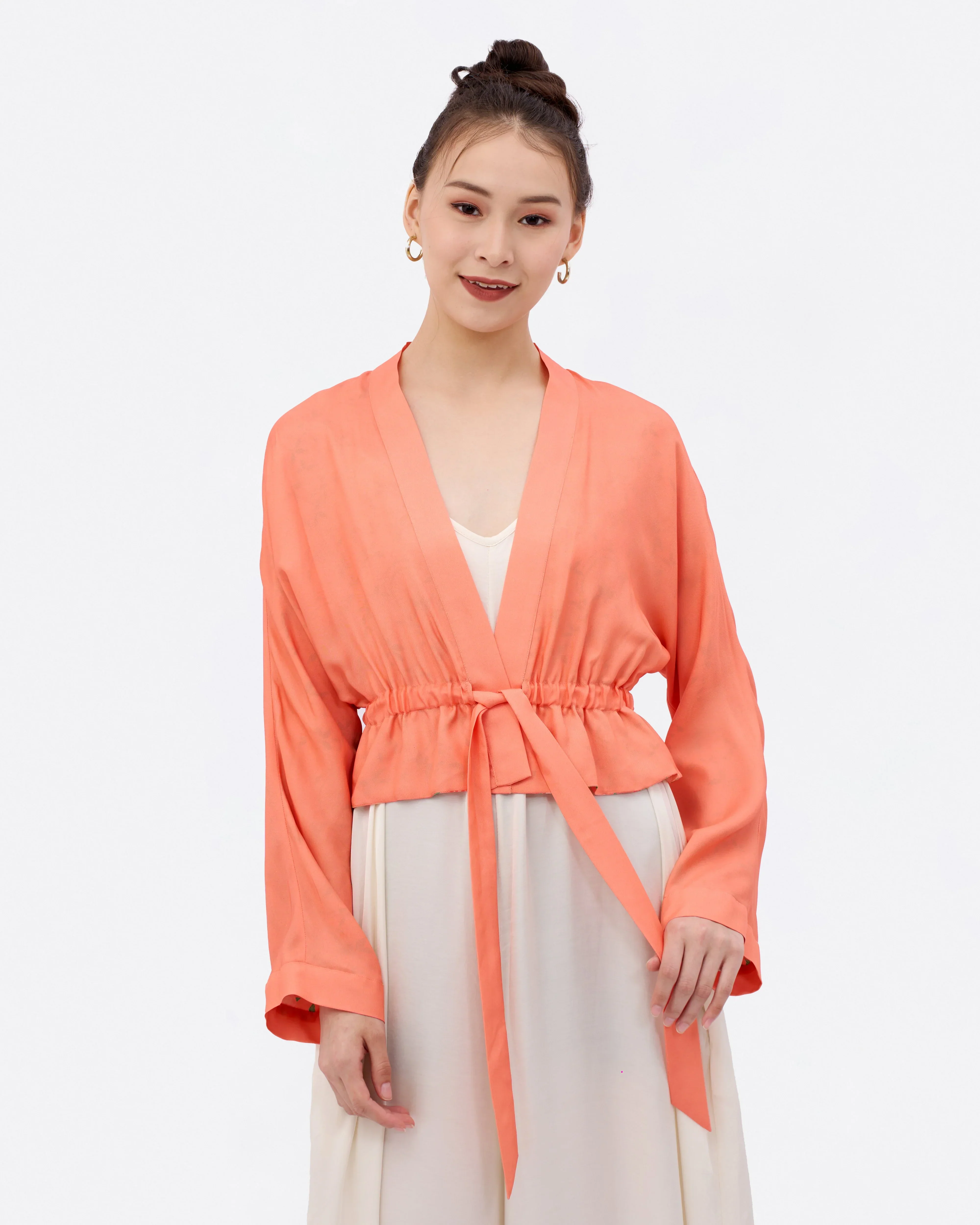 STUDIO QILING | Golden Peaches Coral Reversible Cropped Kimono - Image 2