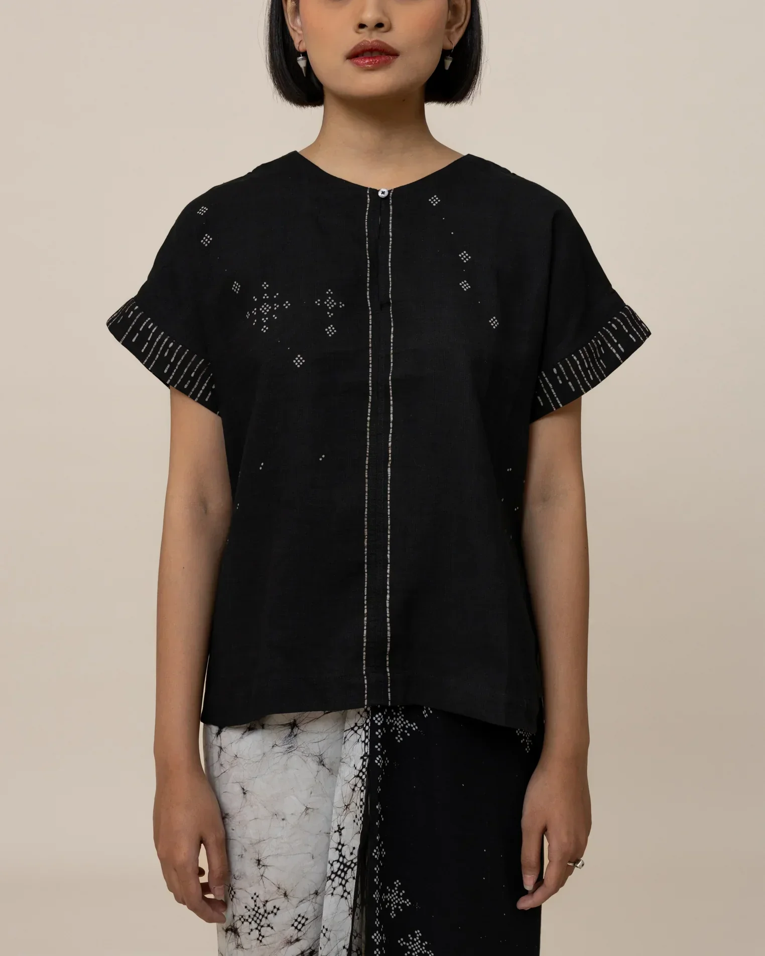 SUKKHA CITTA | ANGKASA - Crop Tee