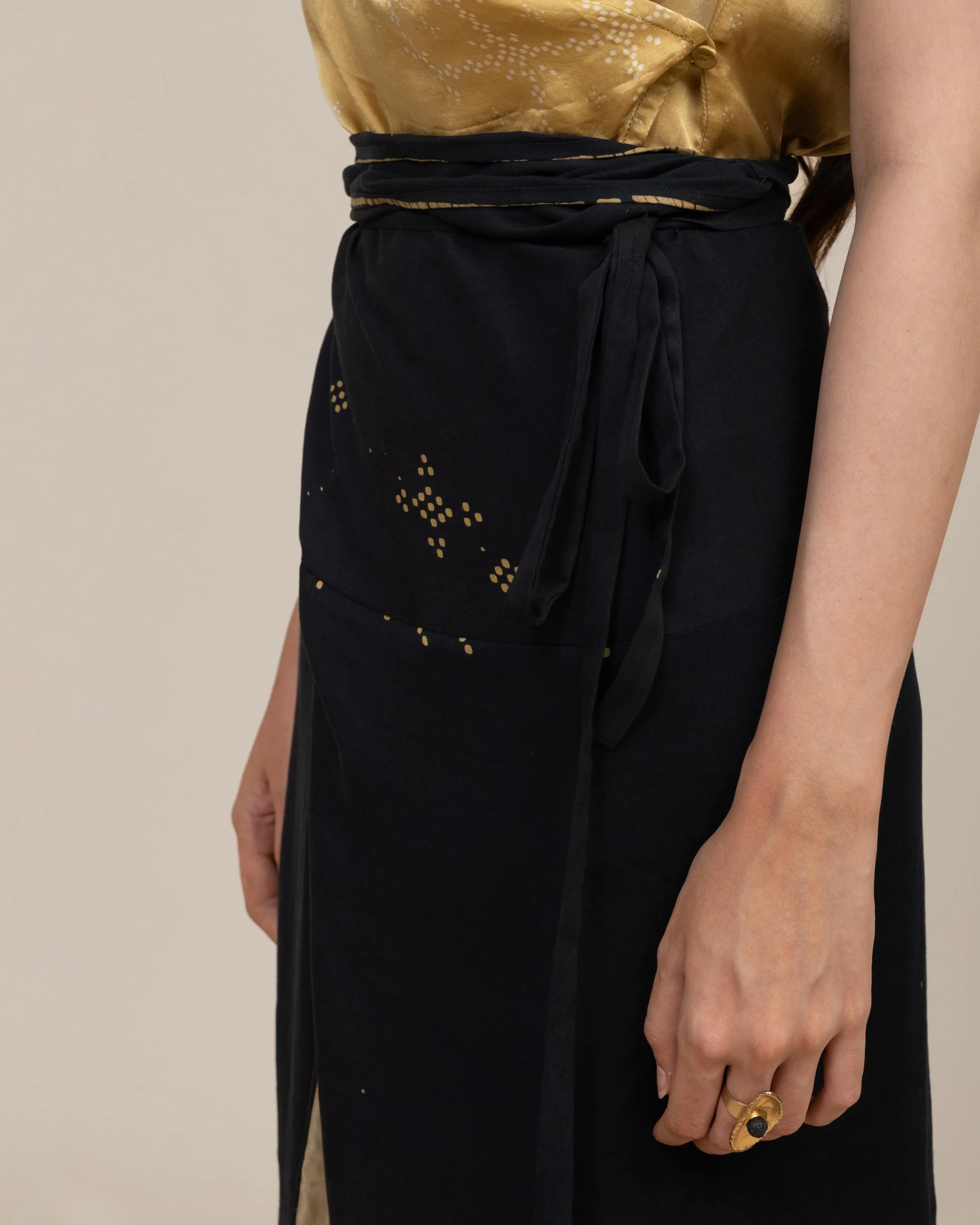 SUKKHA CITTA | ANGKASA - Knot Skirt - Image 4