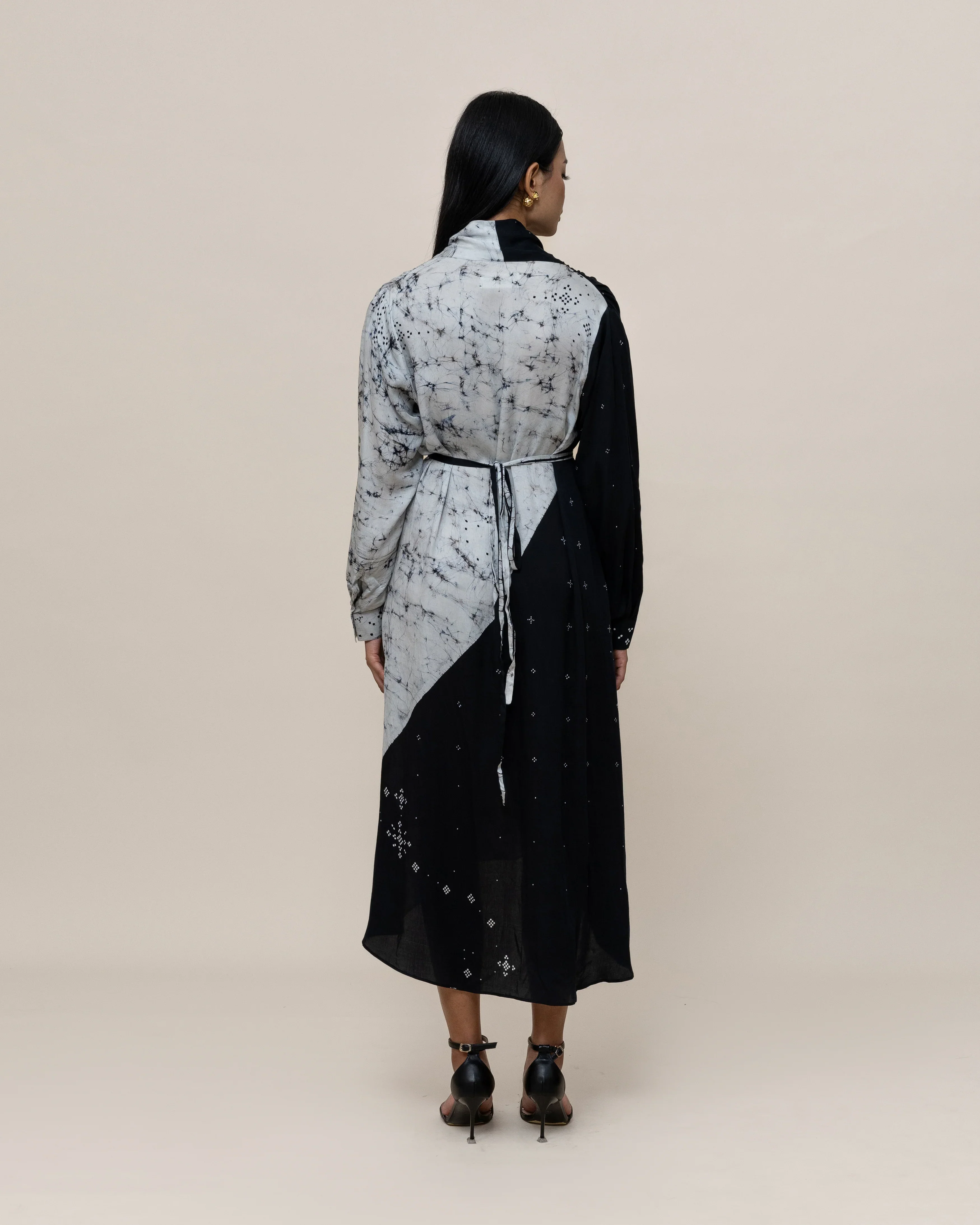 SUKKHA CITTA | ANGKASA - Long Sleeves Evening Dress - Image 3